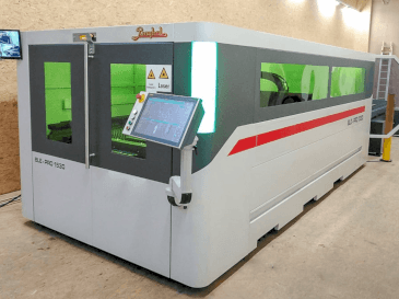 Mašīnas Baykal BLE PRO 1530  pretskats