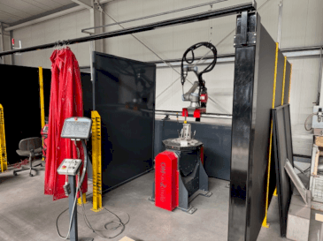 Mašīnas FRONIUS UR10 Roboter e-Series  pretskats