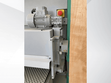 Mašīnas Kundig Brilliant-3 1300mm-RRPd  pretskats