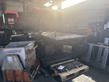 Mašīnas AMADA PEGA 306072 2000MM  pretskats