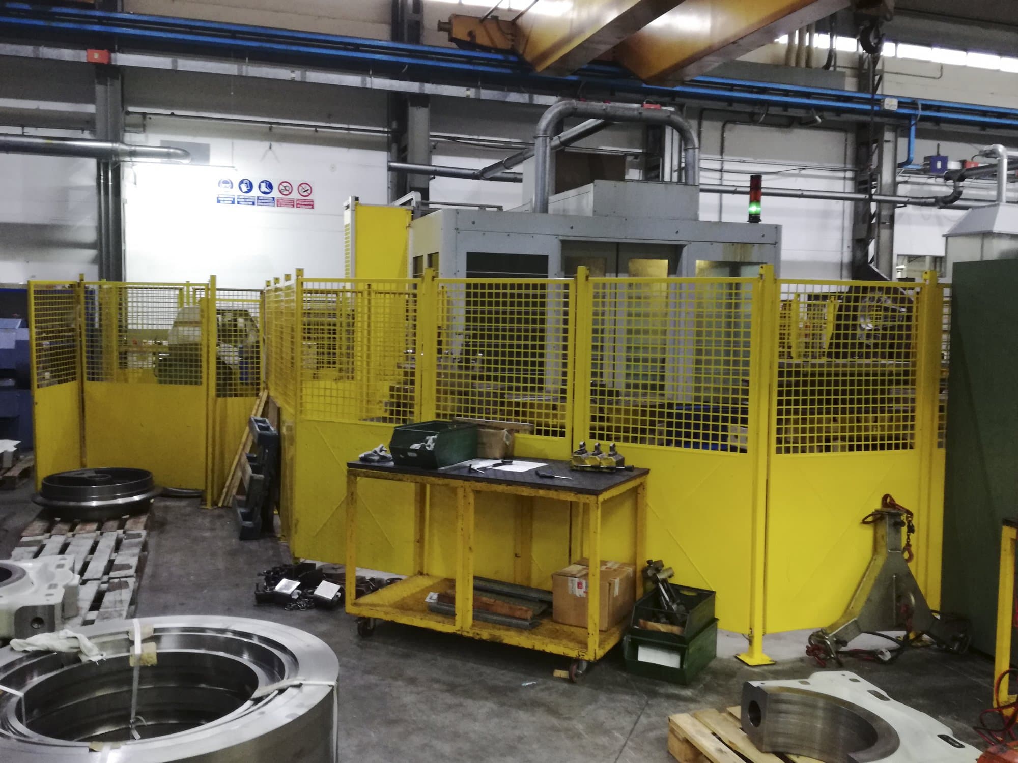 Mašīnas Mandelli M8 UT  pretskats