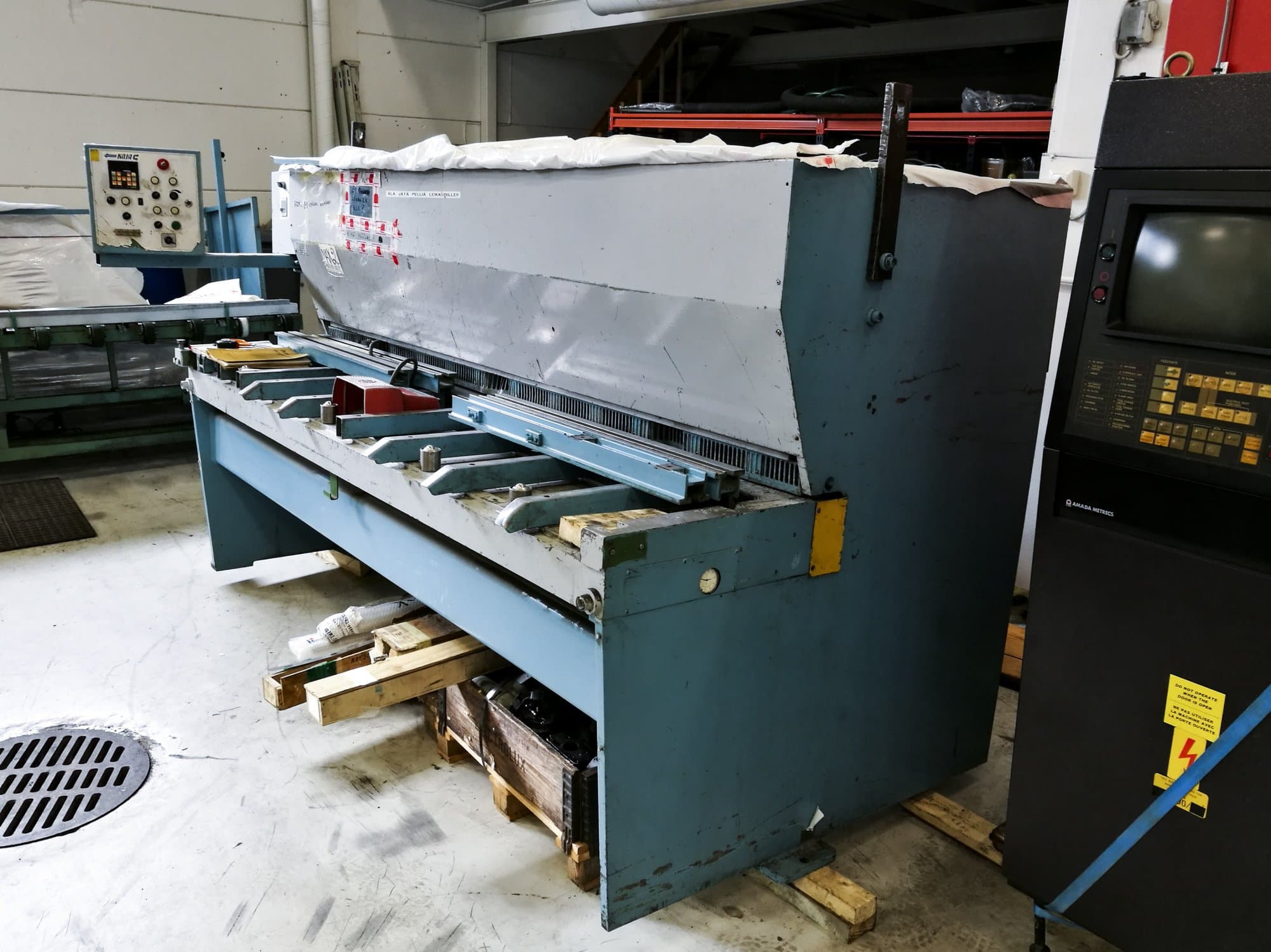 Mašīnas CHE 25/4  pretskats