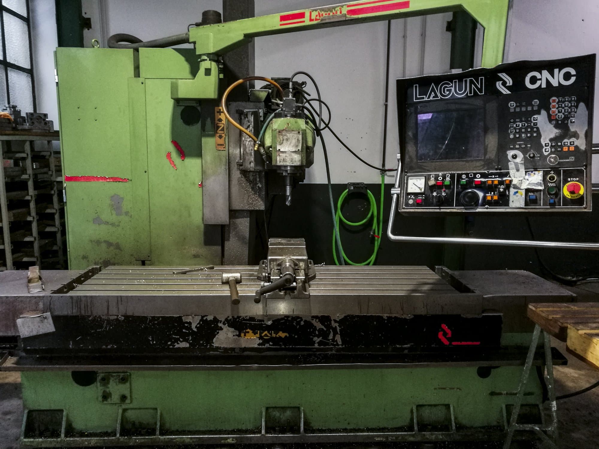 Mašīnas Lagun FBF 1800  pretskats