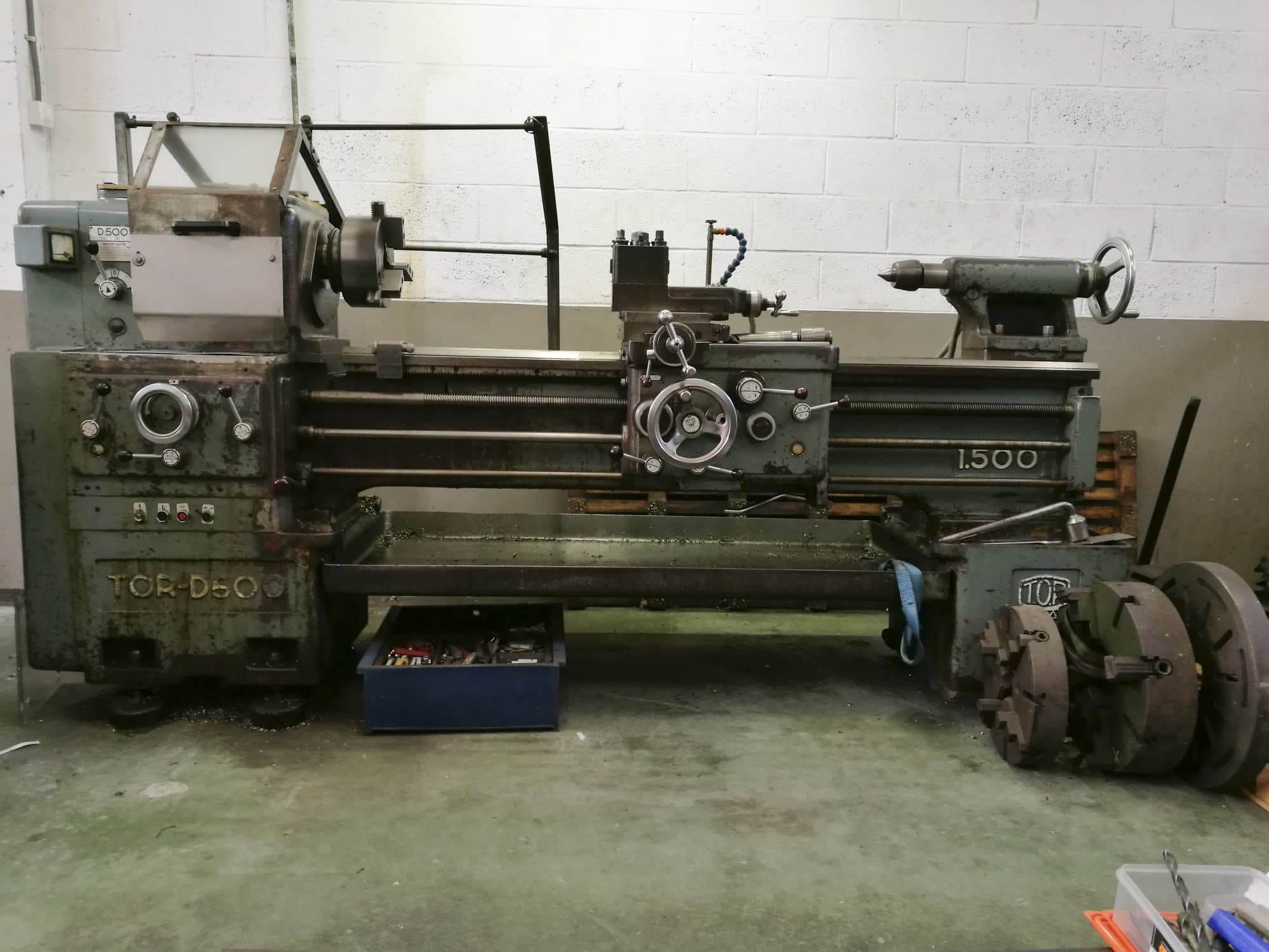 Mašīnas TOR D-500  pretskats