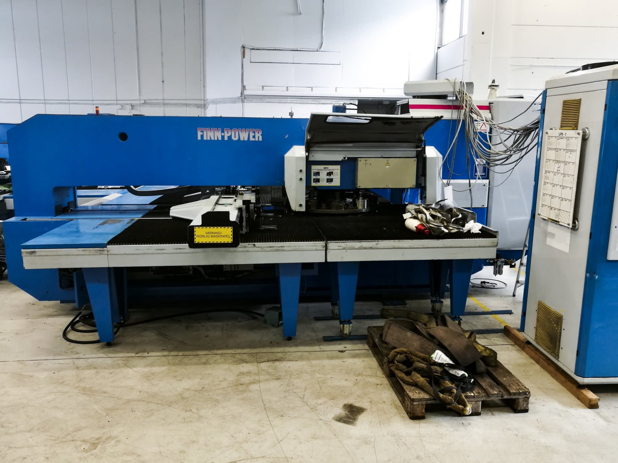 Mašīnas Finn-Power LP6 SB  pretskats