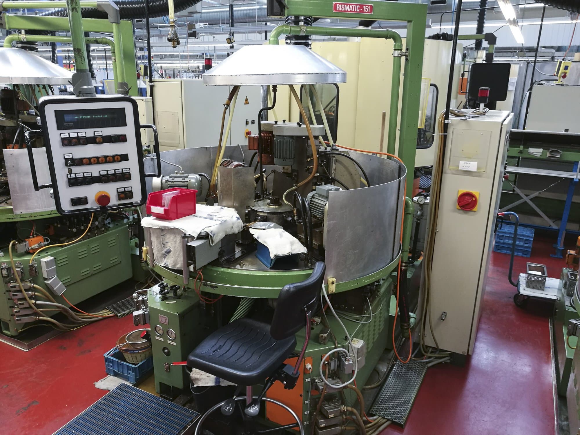 Mašīnas RIS-INGOLD Rismatic 151LN-6 skats  no labās puses