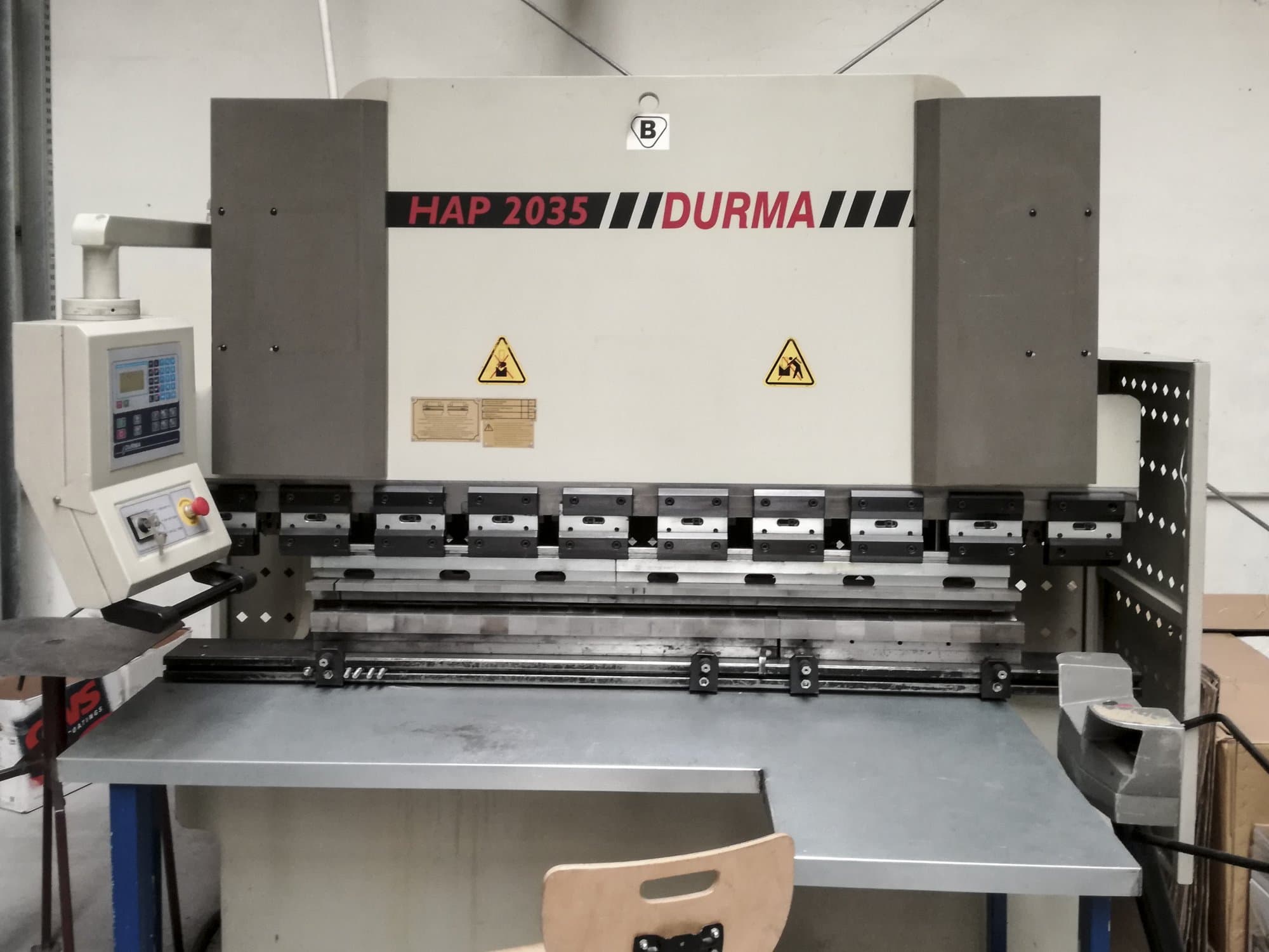 Mašīnas Durma HAP 2035  pretskats