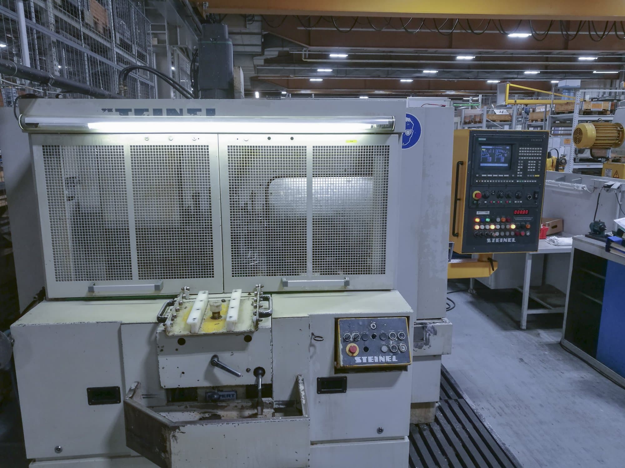 Mašīnas STEINEL BZ 20  pretskats