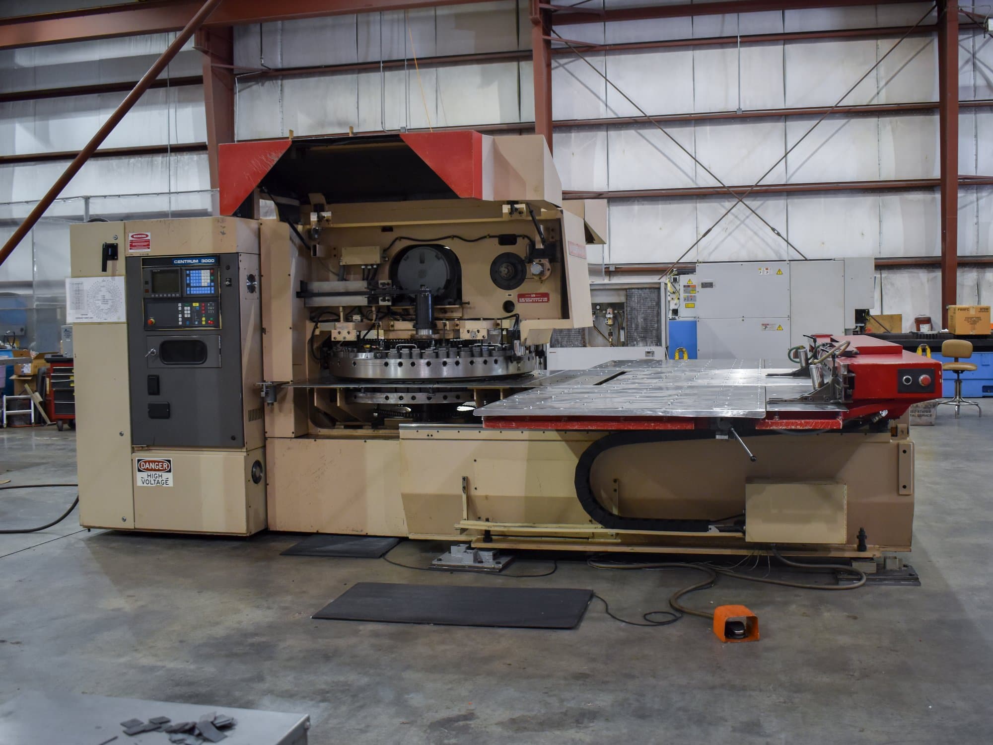 Mašīnas Murata Wiedemann C-3000/Q  pretskats