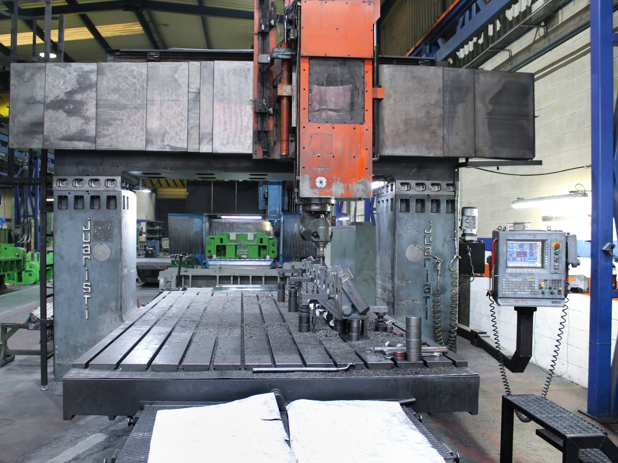 Mašīnas JUARISTI FTF-1-CNC-COP  pretskats