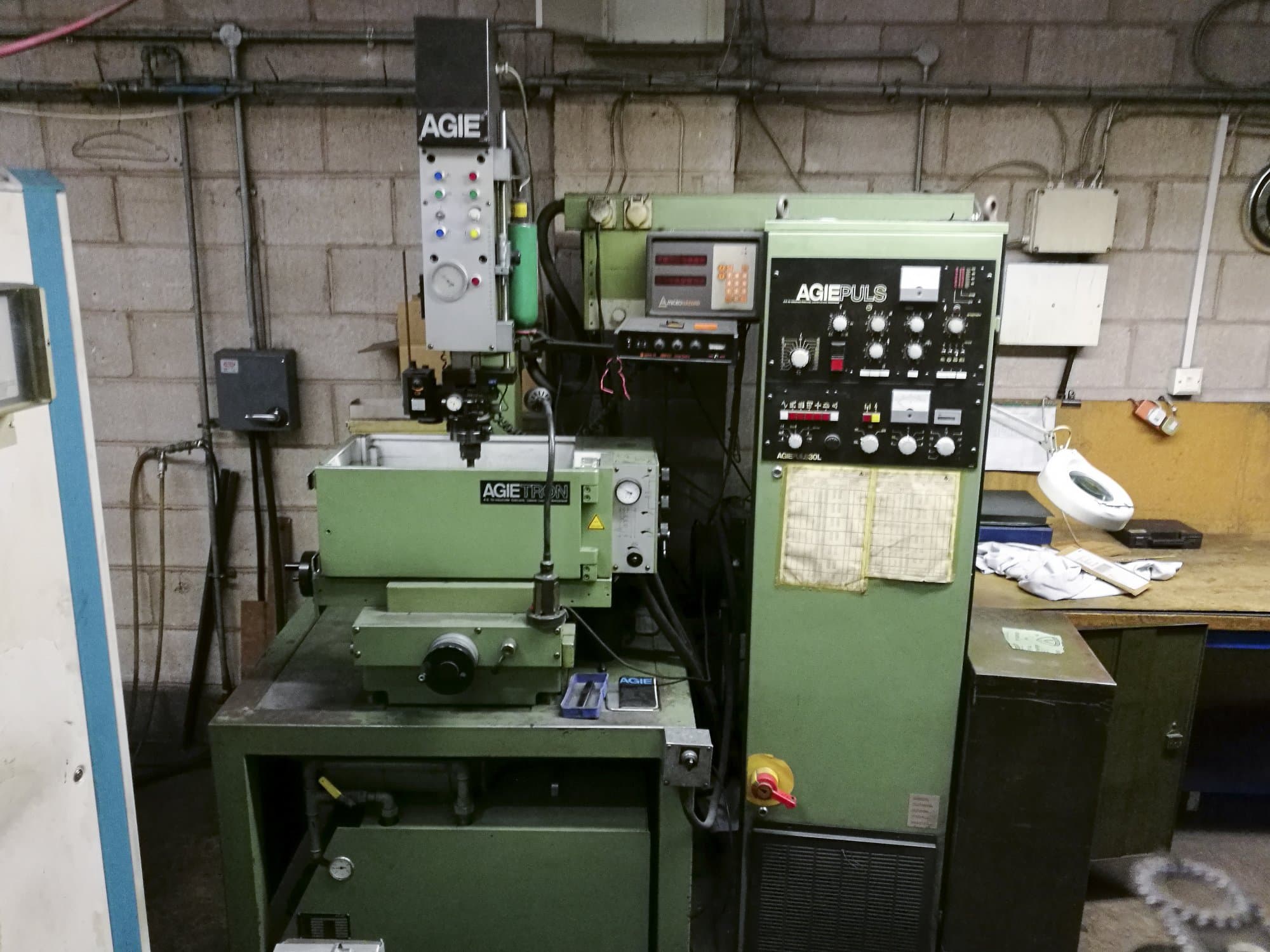 Mašīnas AGIE EMT 110  pretskats