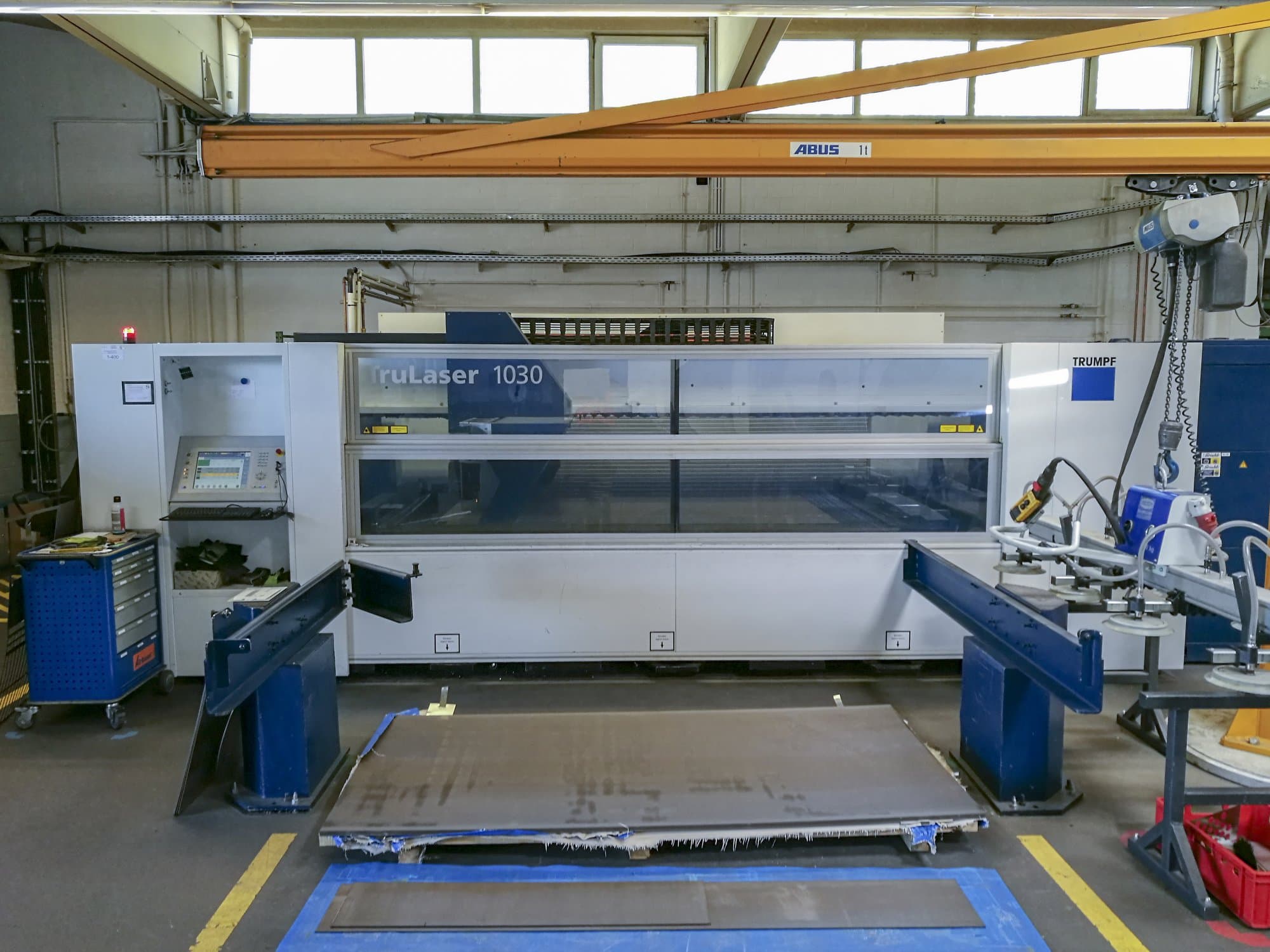 Mašīnas Trumpf TruLaser 1030 (L22)  pretskats