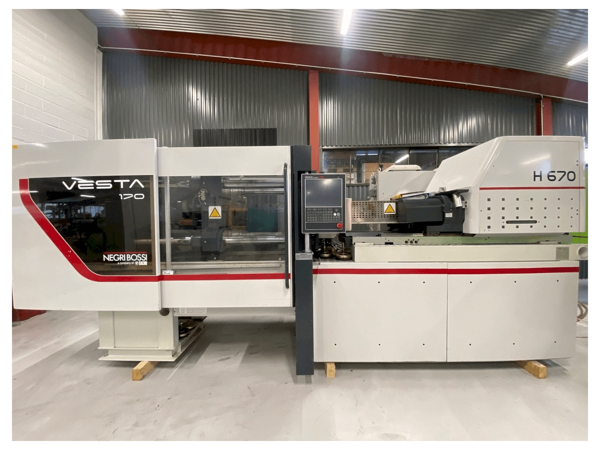 Mašīnas Negri Bossi VE170, M151 pretskats