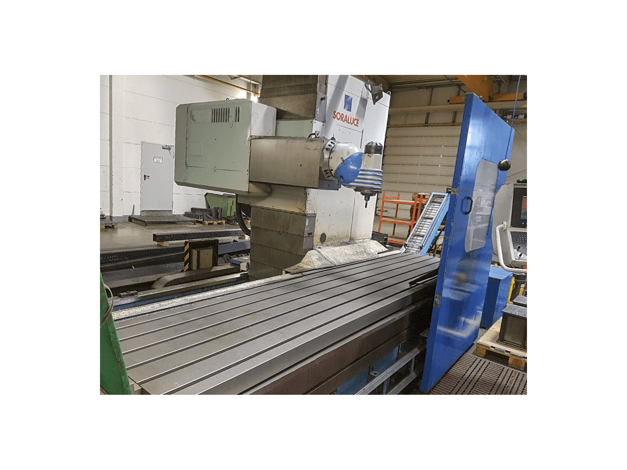 Mašīnas Soraluce SL-4000 skats no kreisās puses