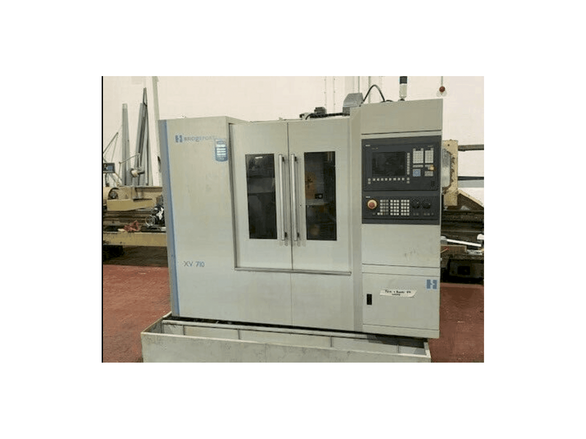 Mašīnas Bridgeport XV 710 pretskats