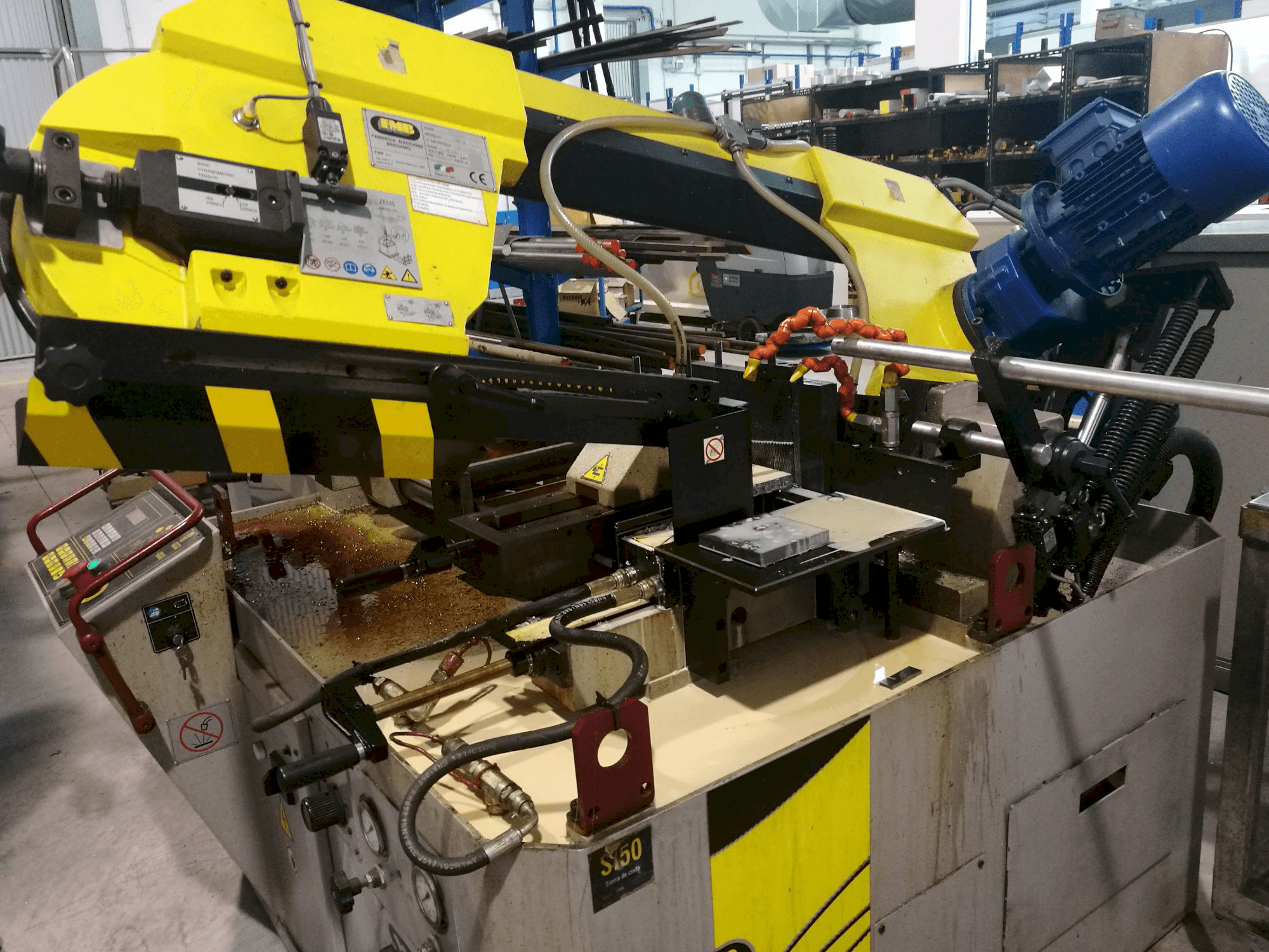 Mašīnas FMB Zeus pretskats