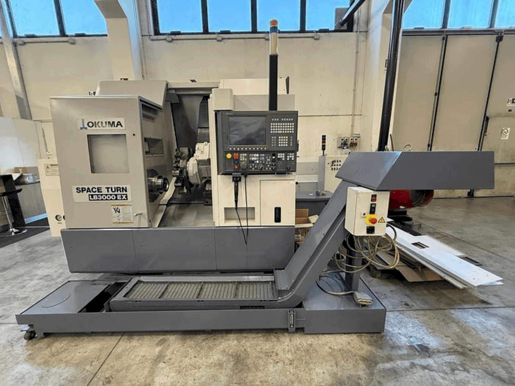 Mašīnas Okuma LB 3000 EX MYT pretskats