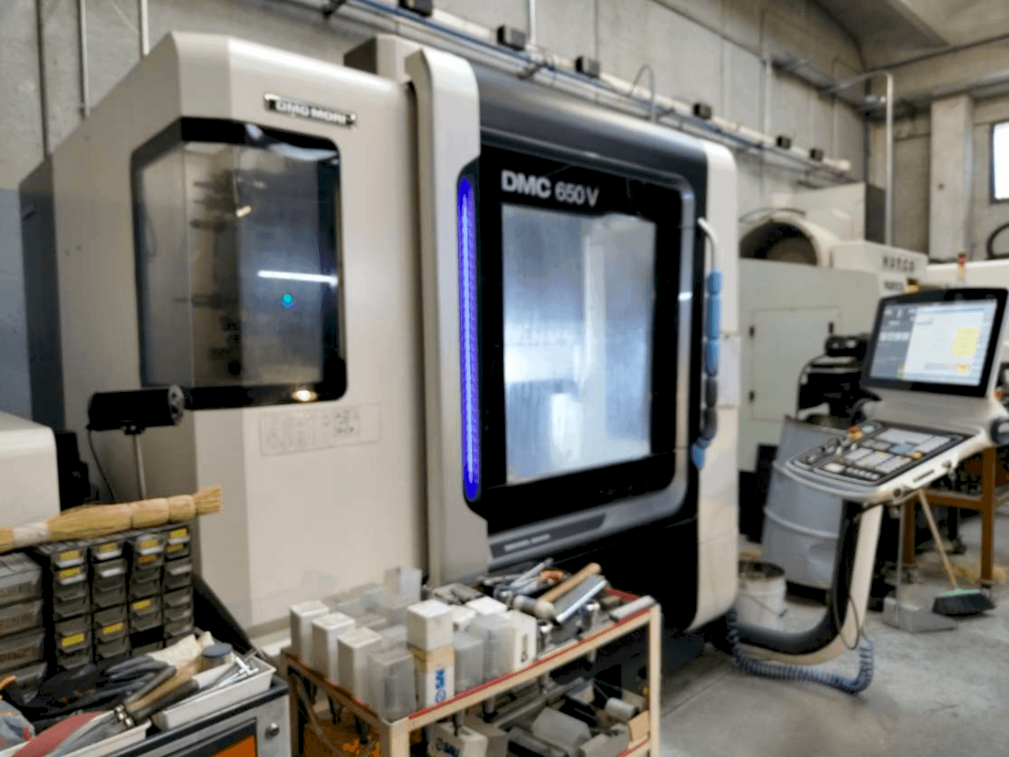 Mašīnas DMG MORI DMC 650V pretskats