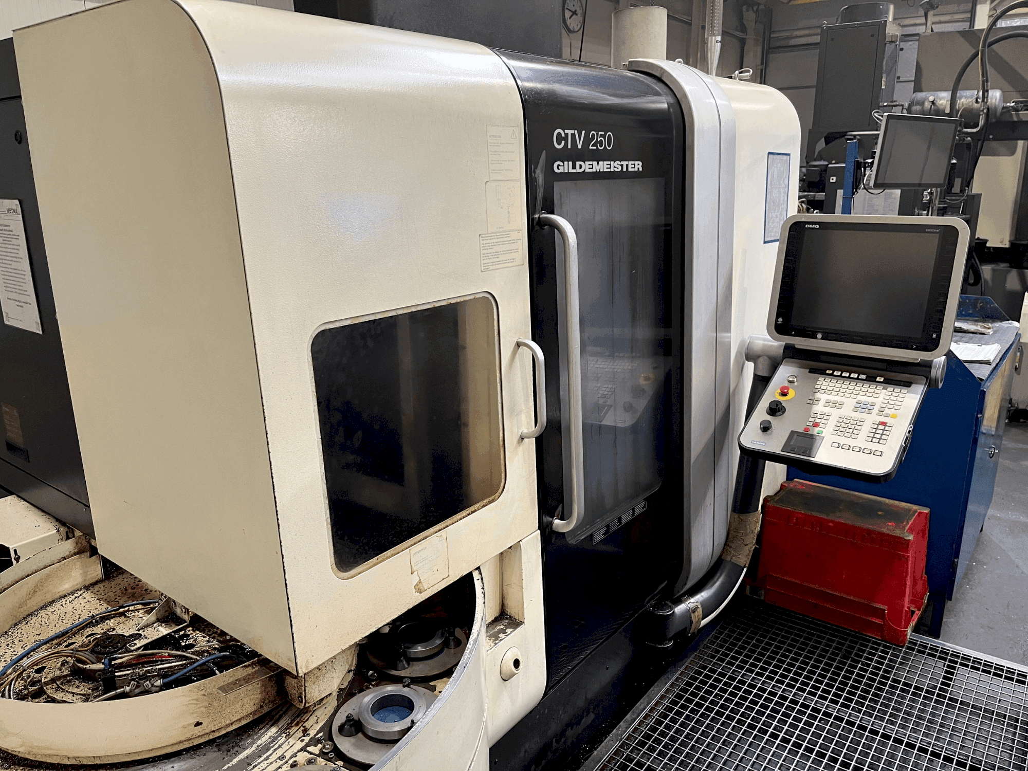 Mašīnas DMG GILDEMEISTER CTV 250 pretskats