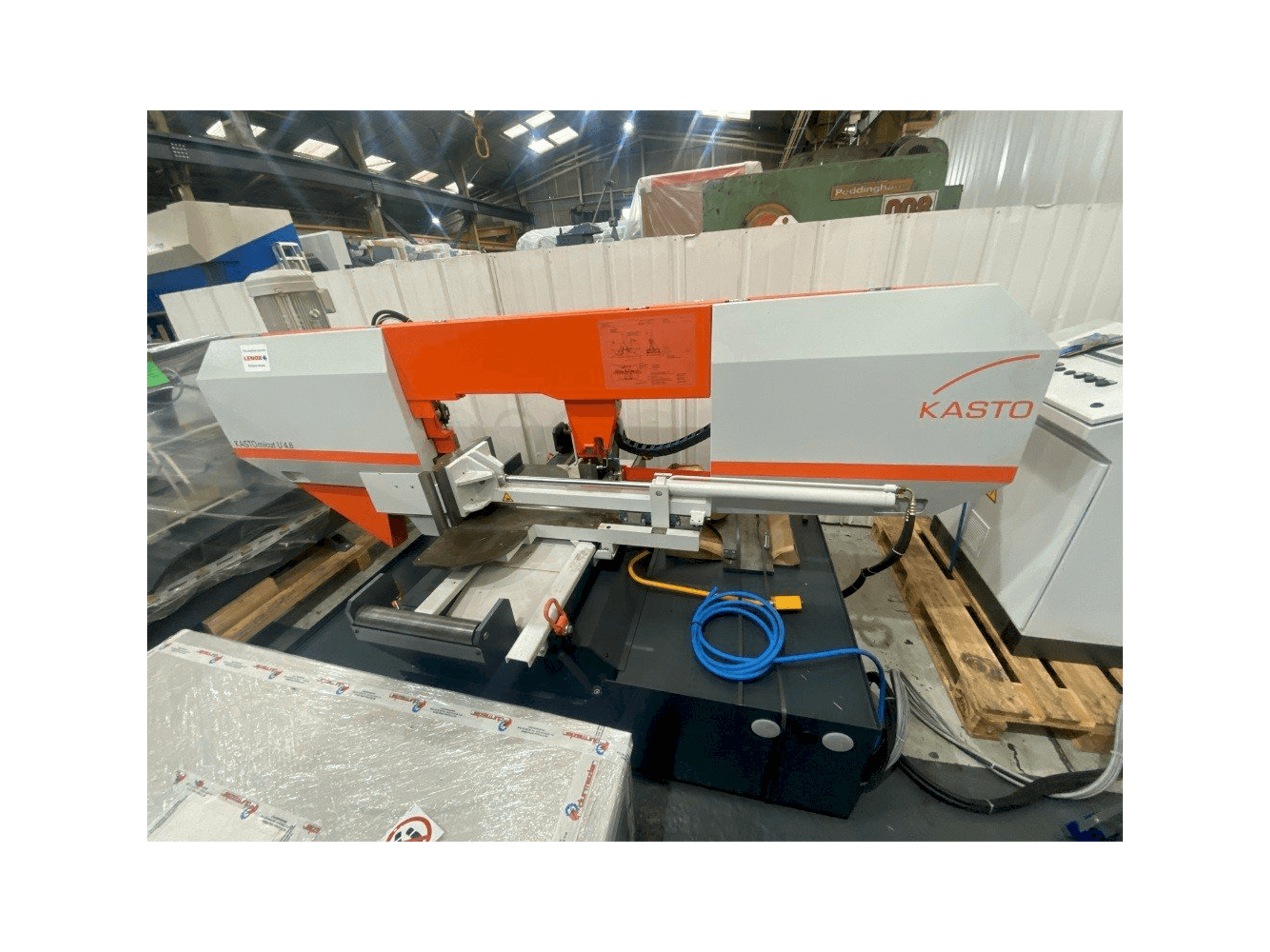 Mašīnas KASTO KASTOmicut U 4.6 pretskats