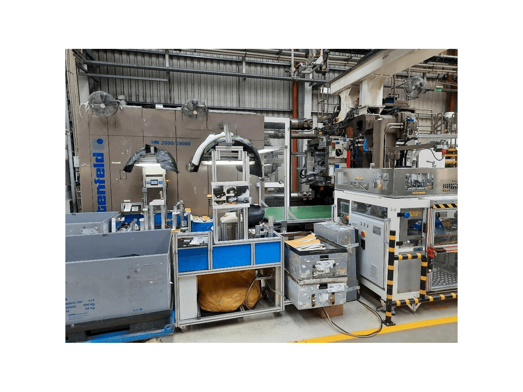 Mašīnas Battenfeld HM2000/19000 pretskats