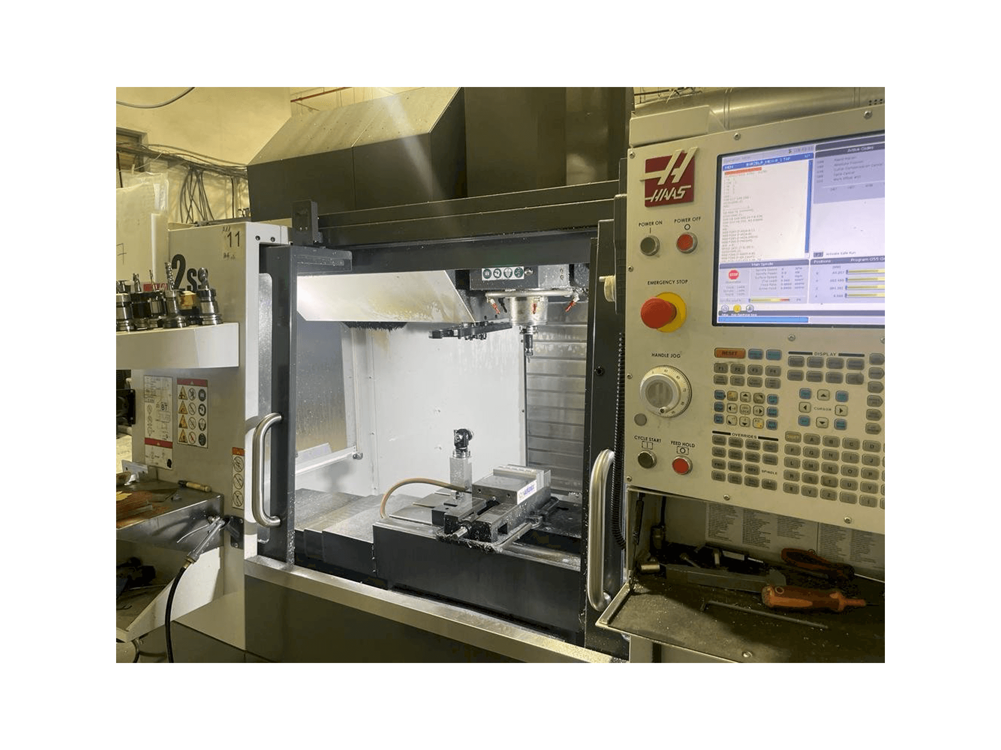 Mašīnas HAAS VF-2SS pretskats