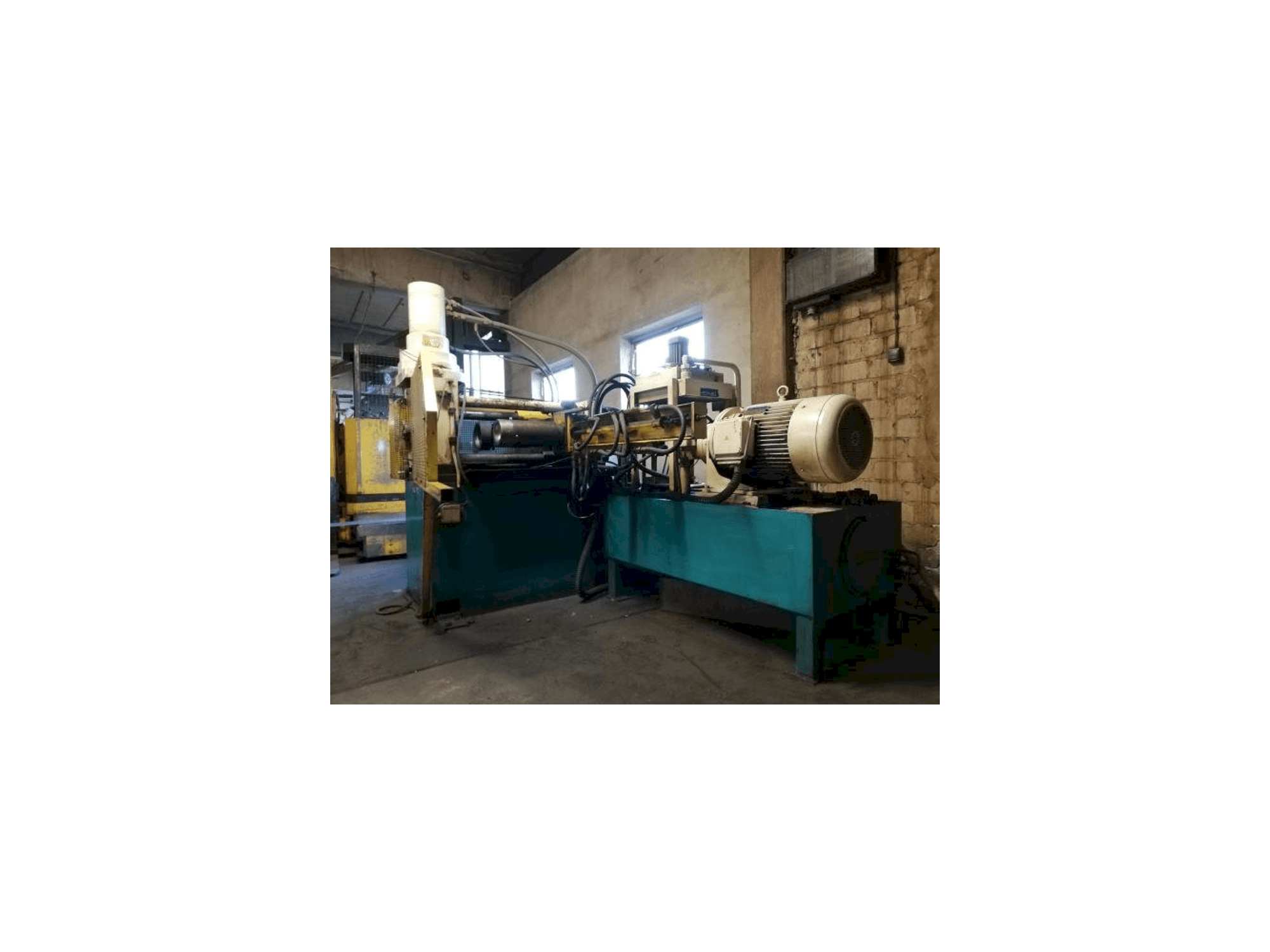 Mašīnas EKALE REP-40-200-3 pretskats