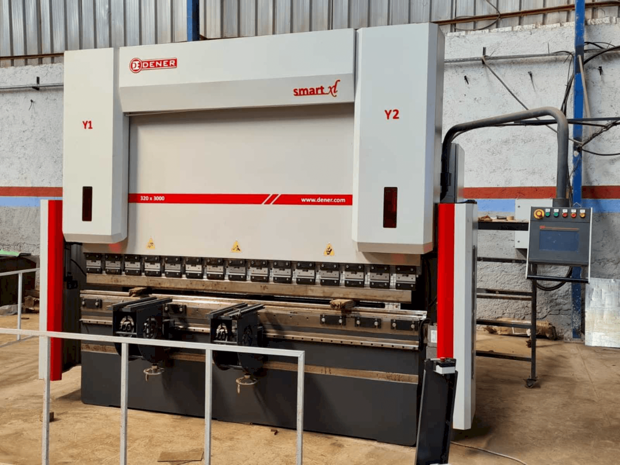 Mašīnas DENER SX 30320 pretskats