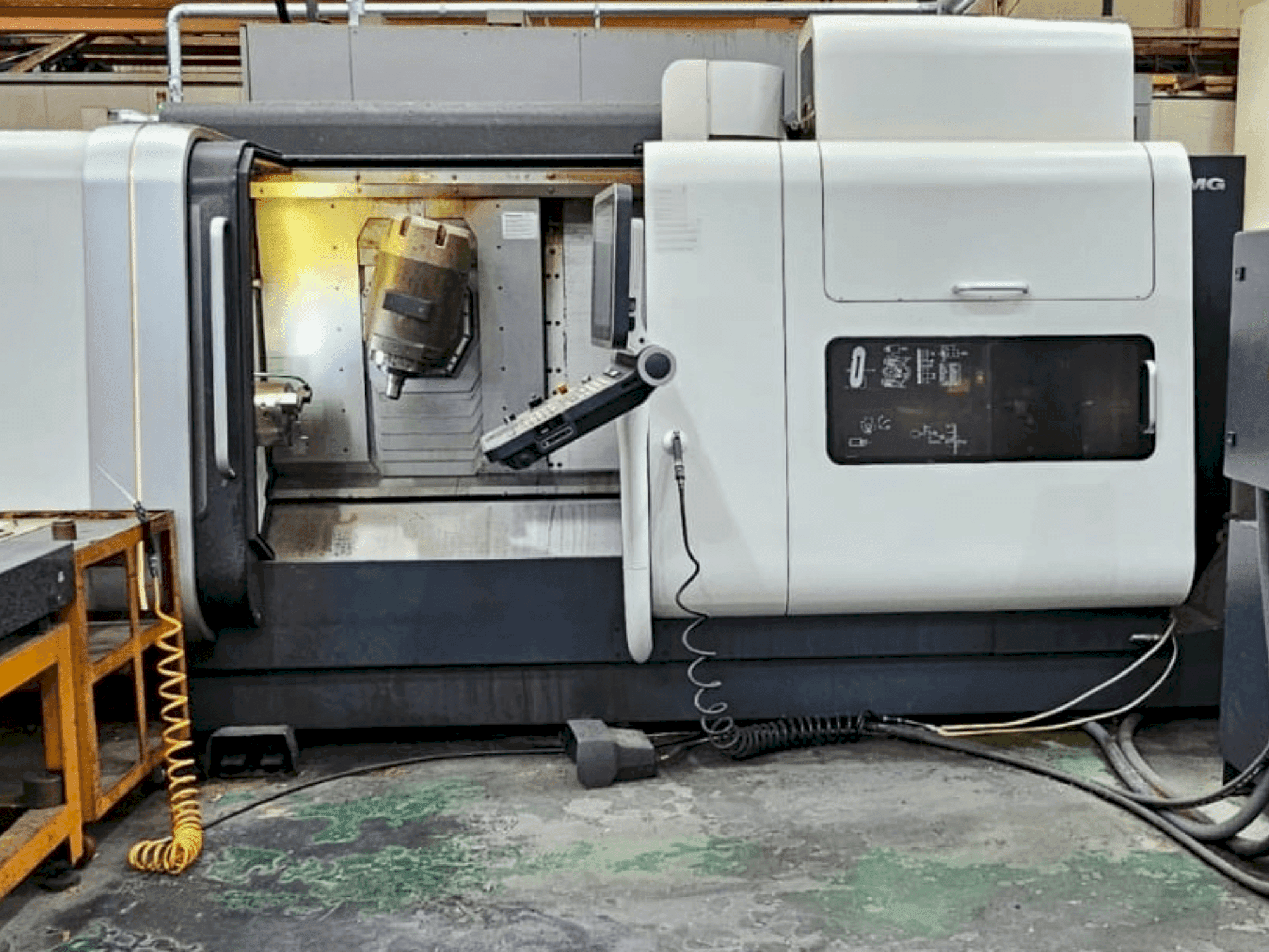 Mašīnas DMG MORI CTX 1250 TC pretskats