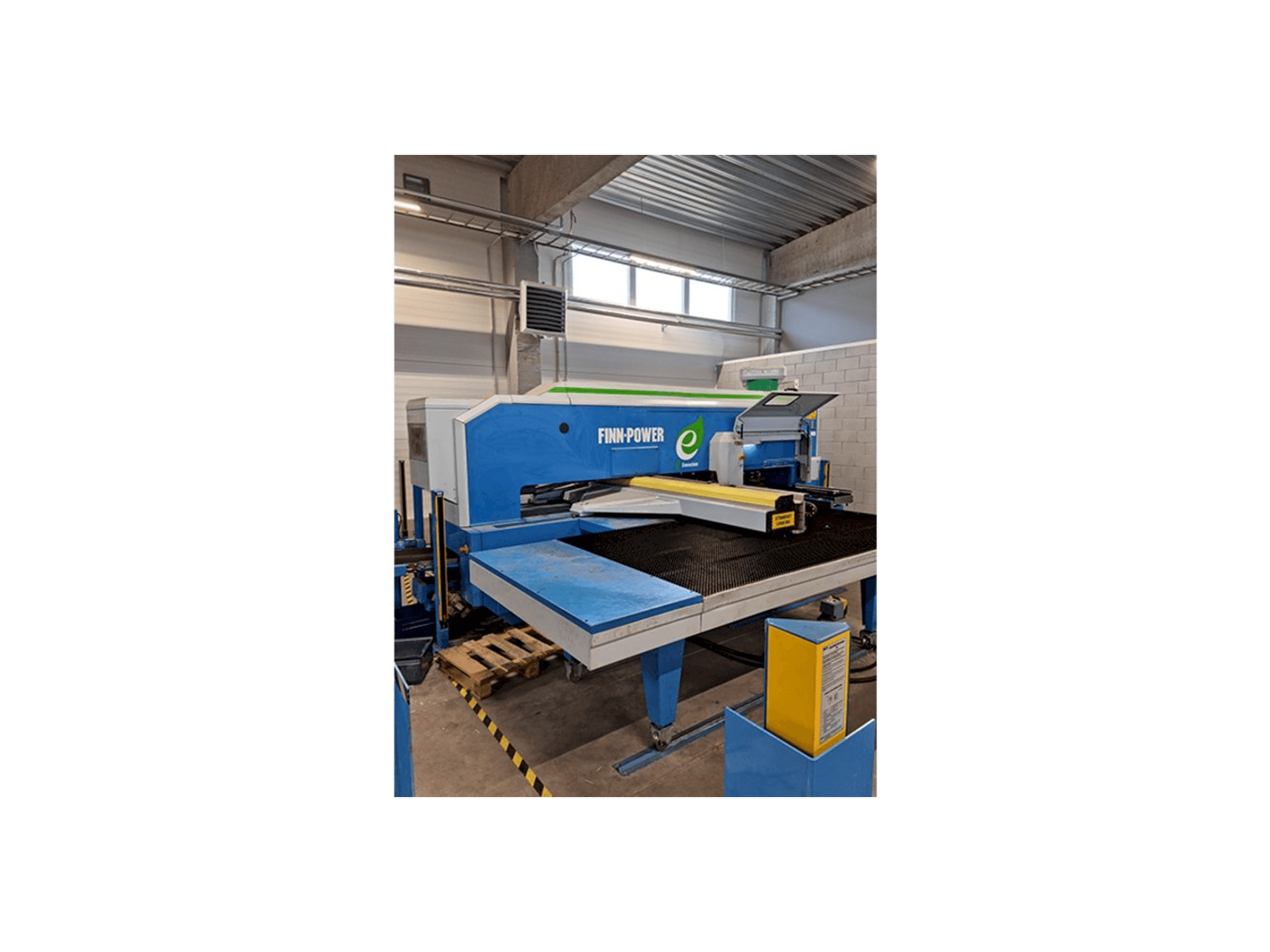 Mašīnas Finn-Power E5 pretskats