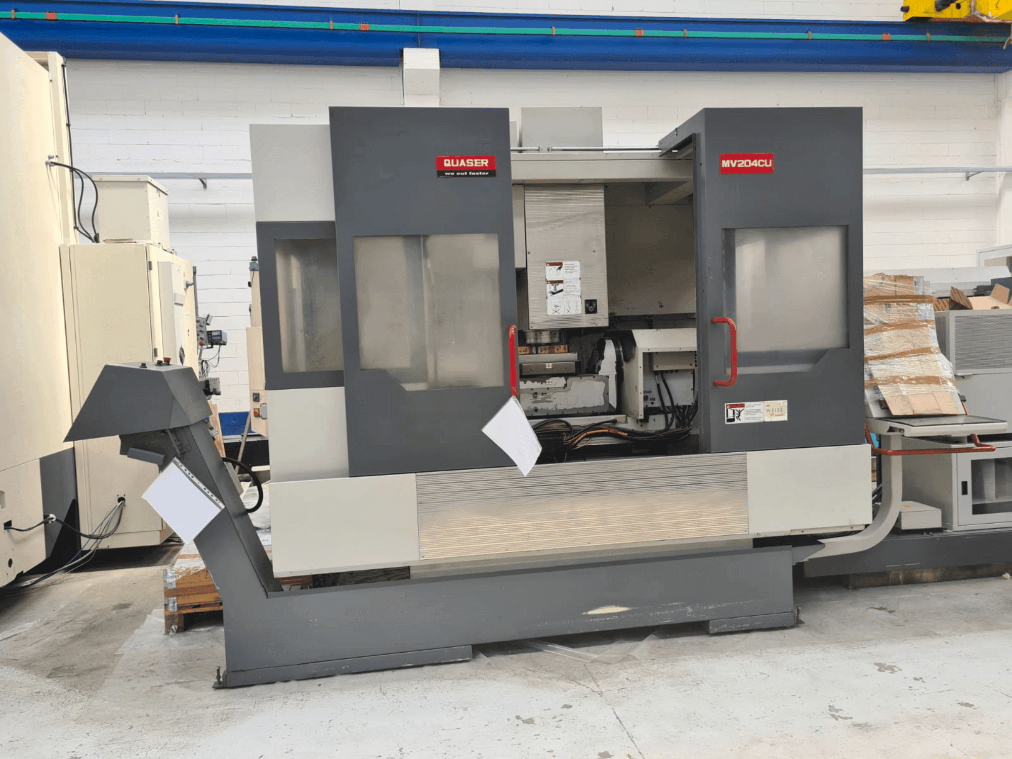 Mašīnas Quaser MV204-CU/12 pretskats