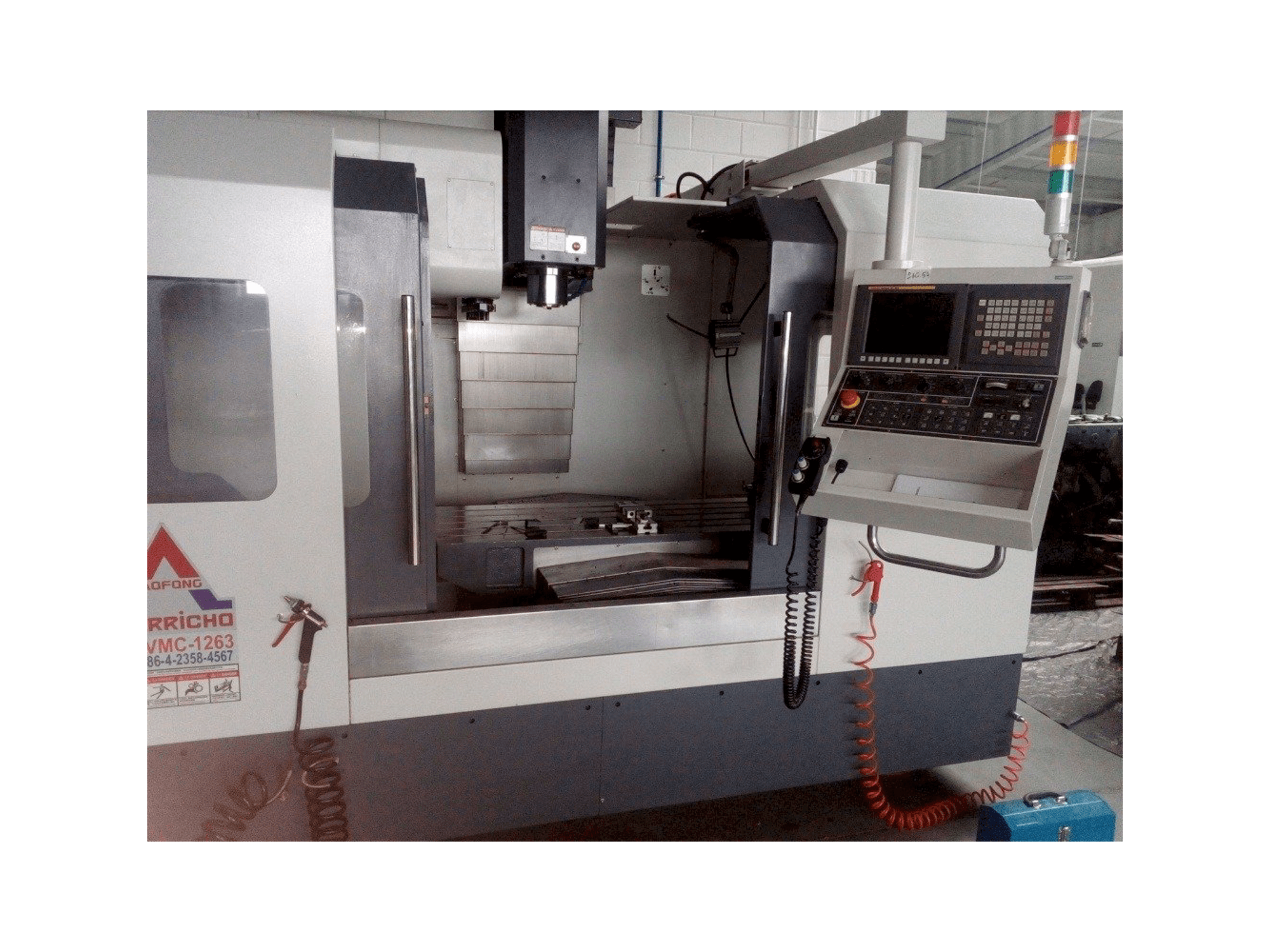 Mašīnas EVERRICHO ER-VMC-1263A pretskats