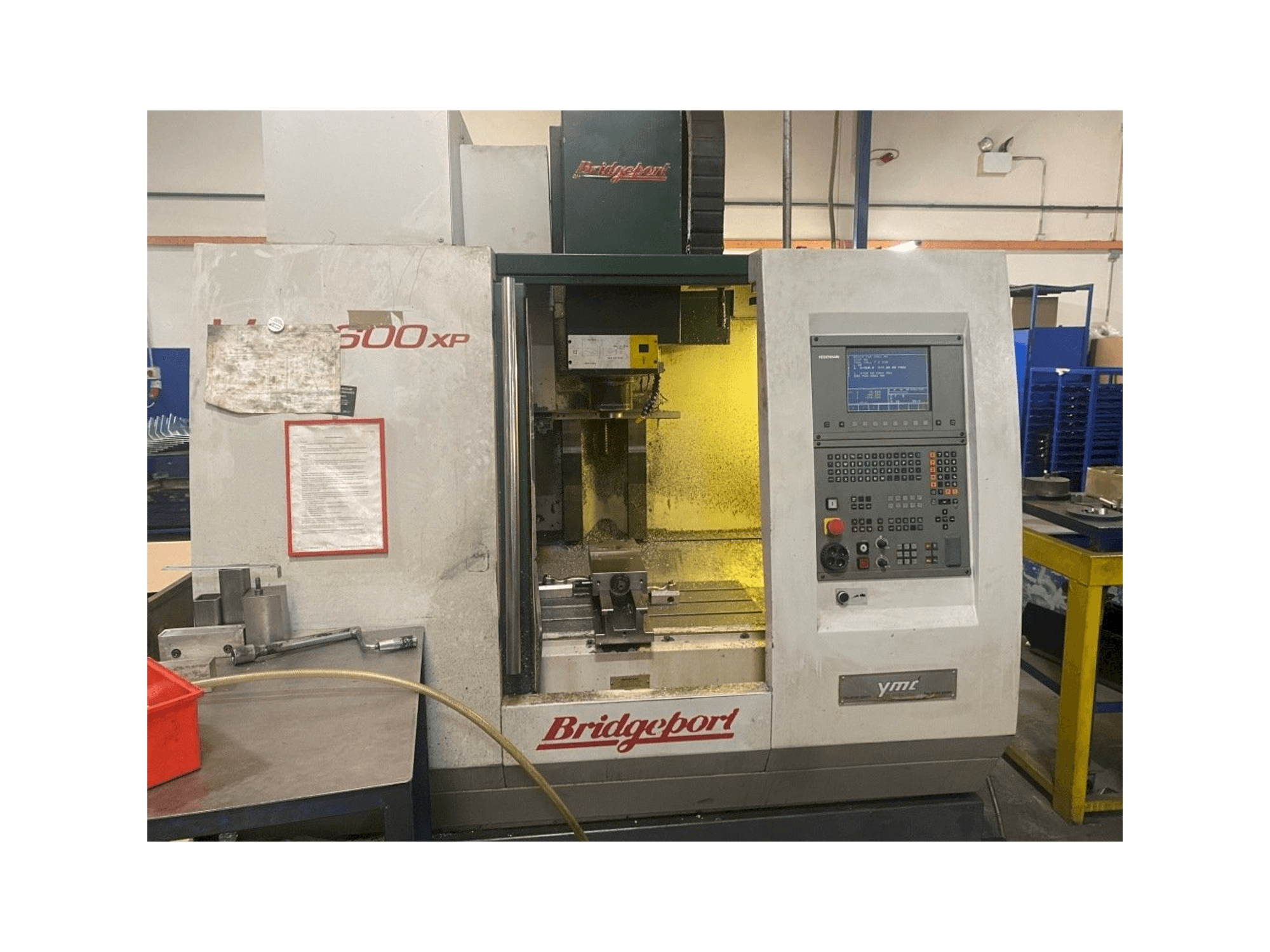 Mašīnas Bridgeport VMC 600XP pretskats