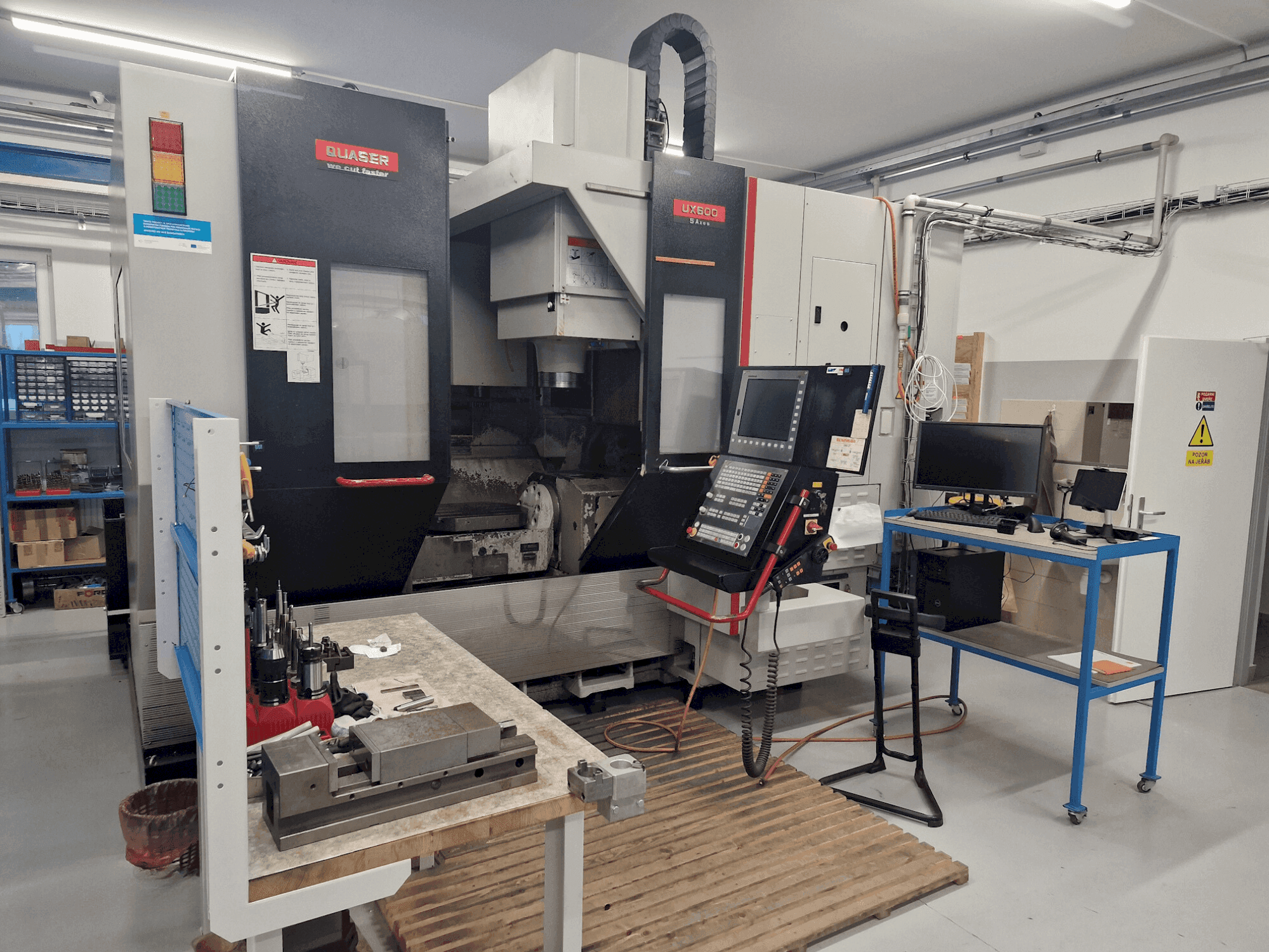 Mašīnas Quaser UX600/15C pretskats