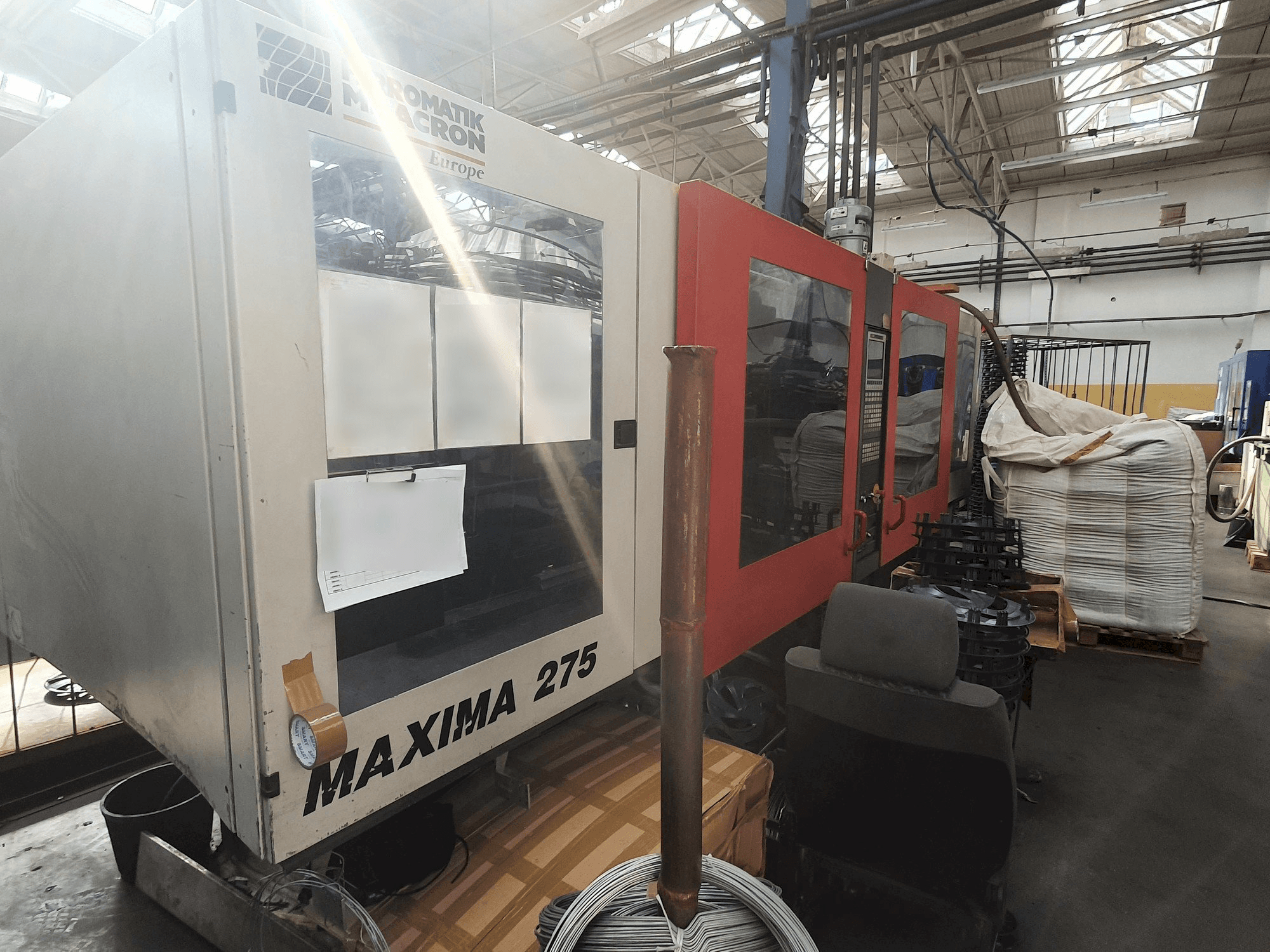 Mašīnas FERROMATIK MILACRON MV 275 pretskats