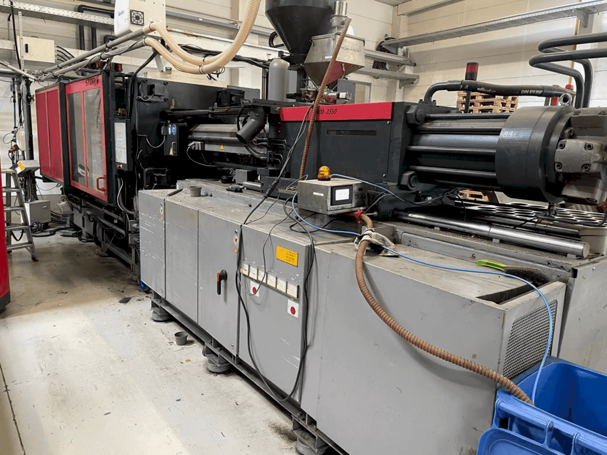 Mašīnas STORK SXS 4400-3550 pretskats