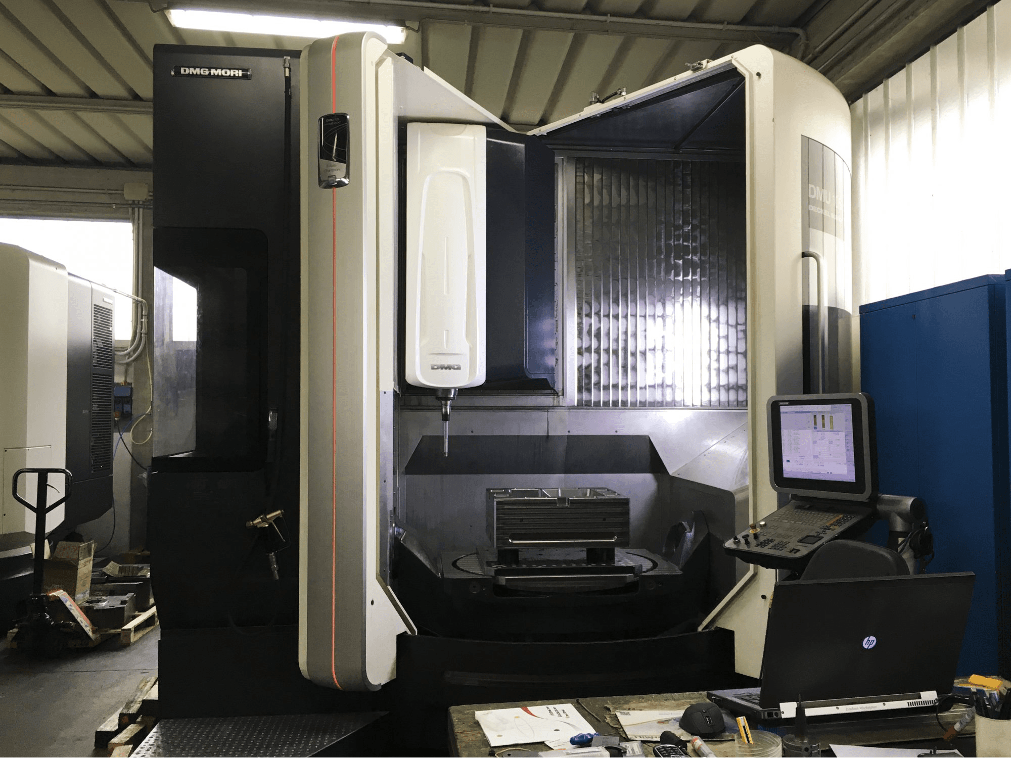 Mašīnas DMG MORI DMU 105 monoBLOCK pretskats