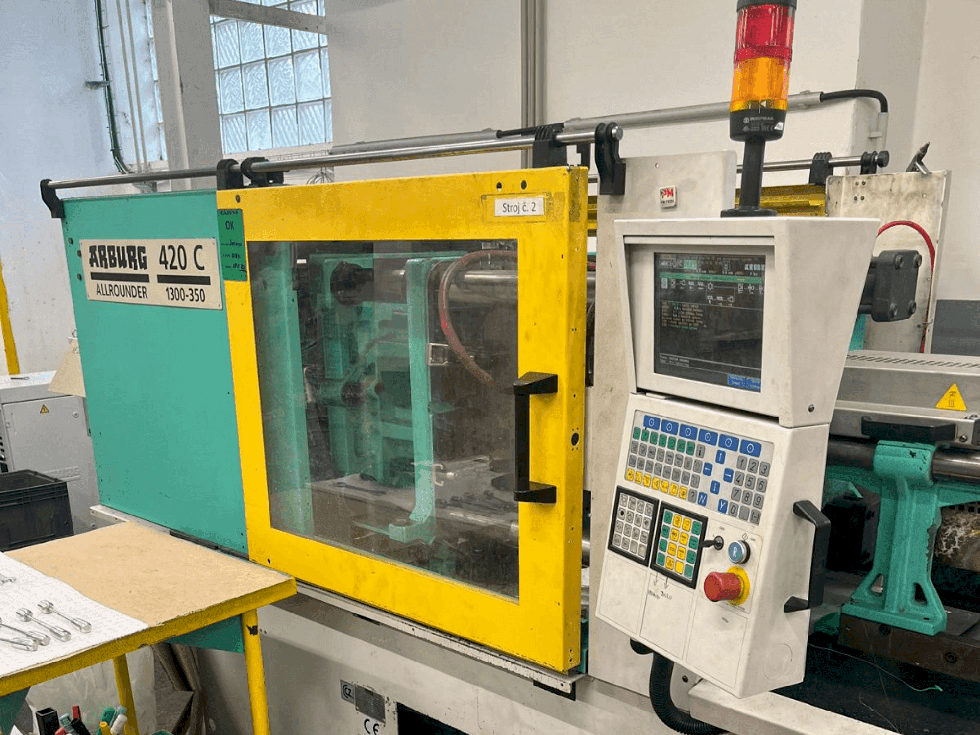 Mašīnas Arburg Allrounder 420 C 1300-350 pretskats