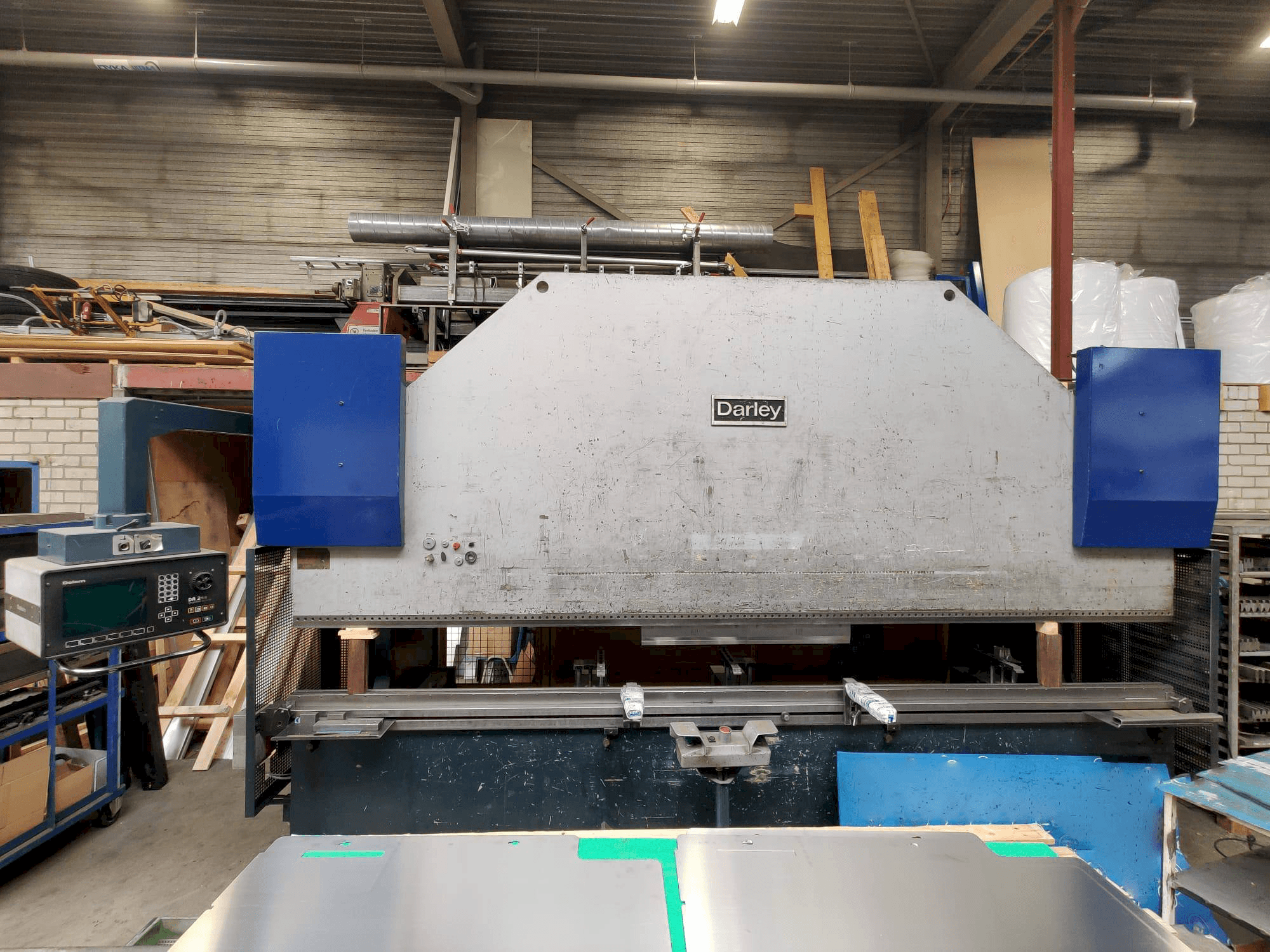 Mašīnas Darley EHP150 43/37 pretskats