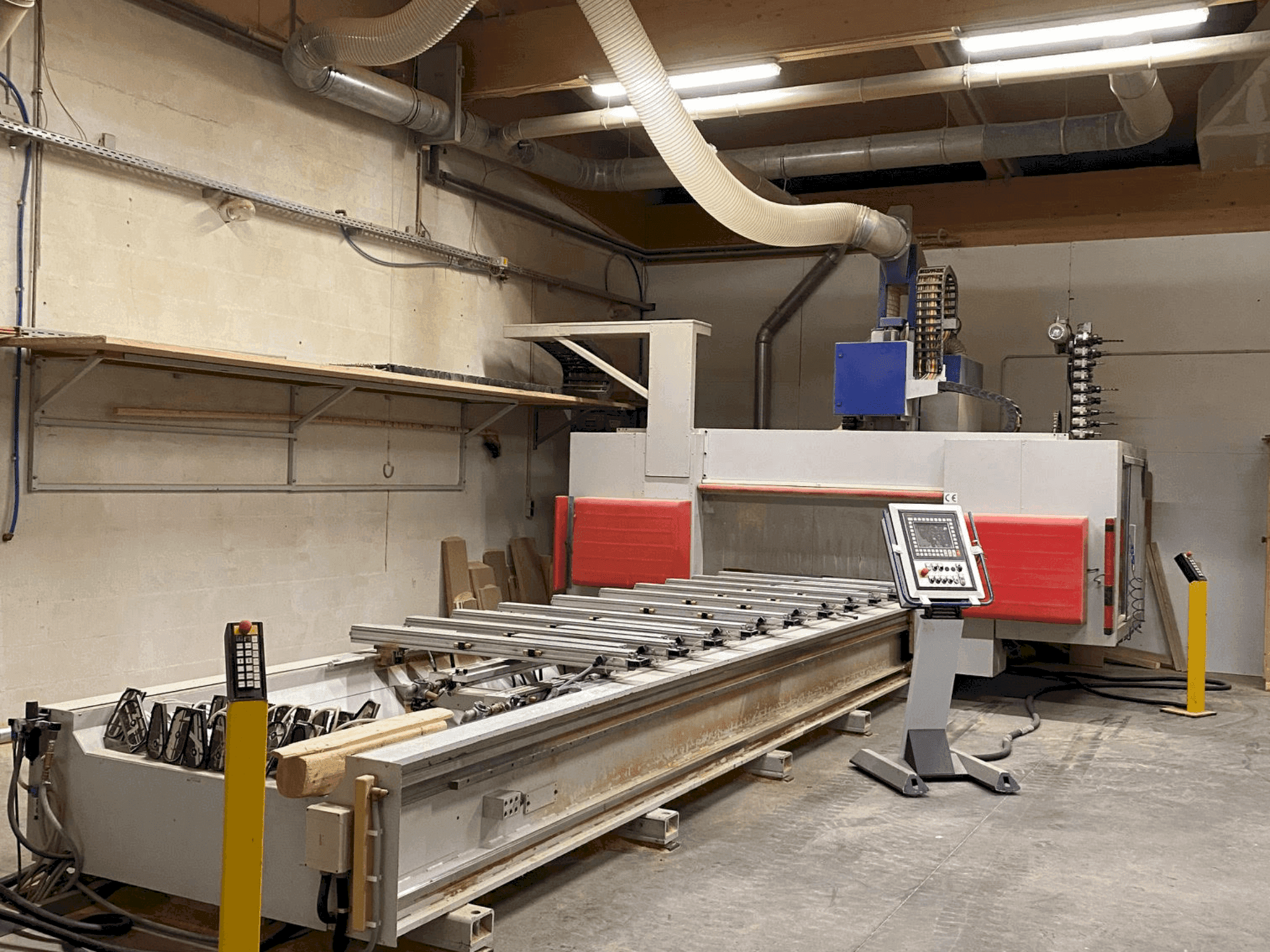 Mašīnas MAKA FPM 470 pretskats