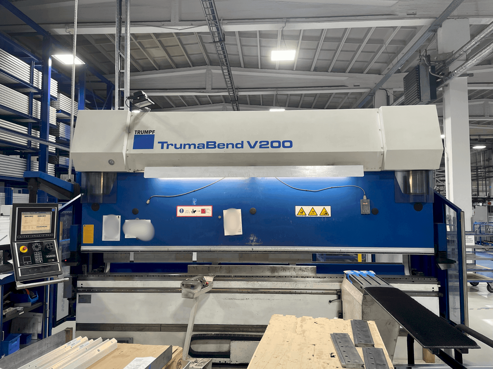 Mašīnas TRUMPF TrumaBend V200 pretskats