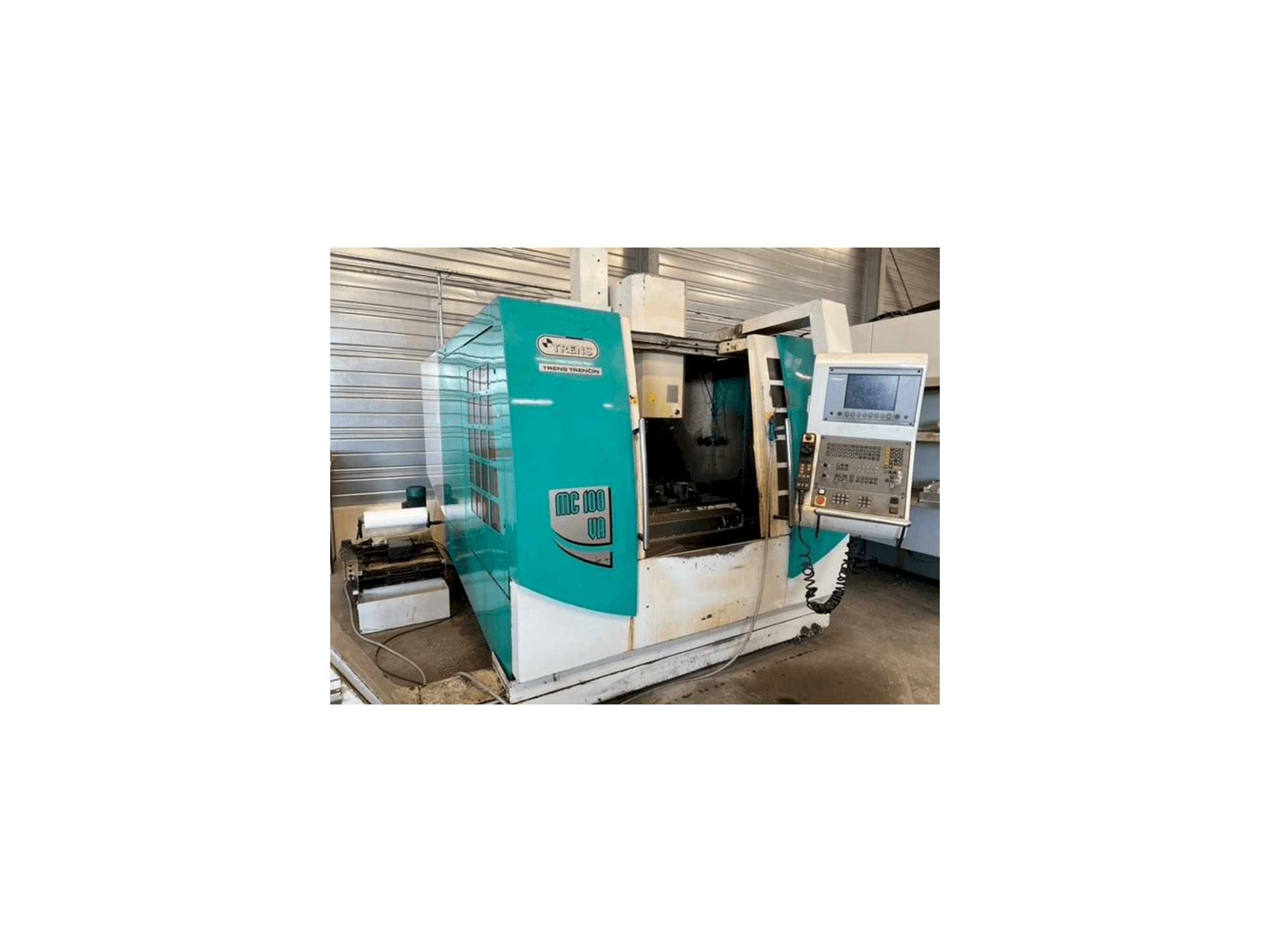 Mašīnas TRENS MC100VA kreisās malas skats