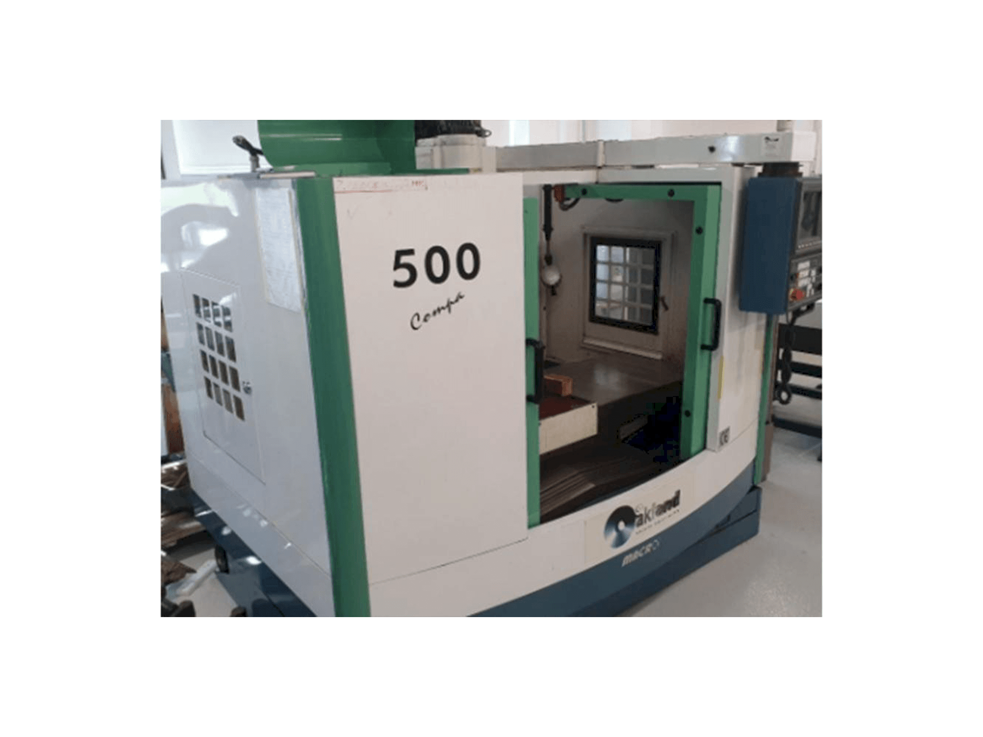 Mašīnas Macro Micro Tech Compac 500 pretskats