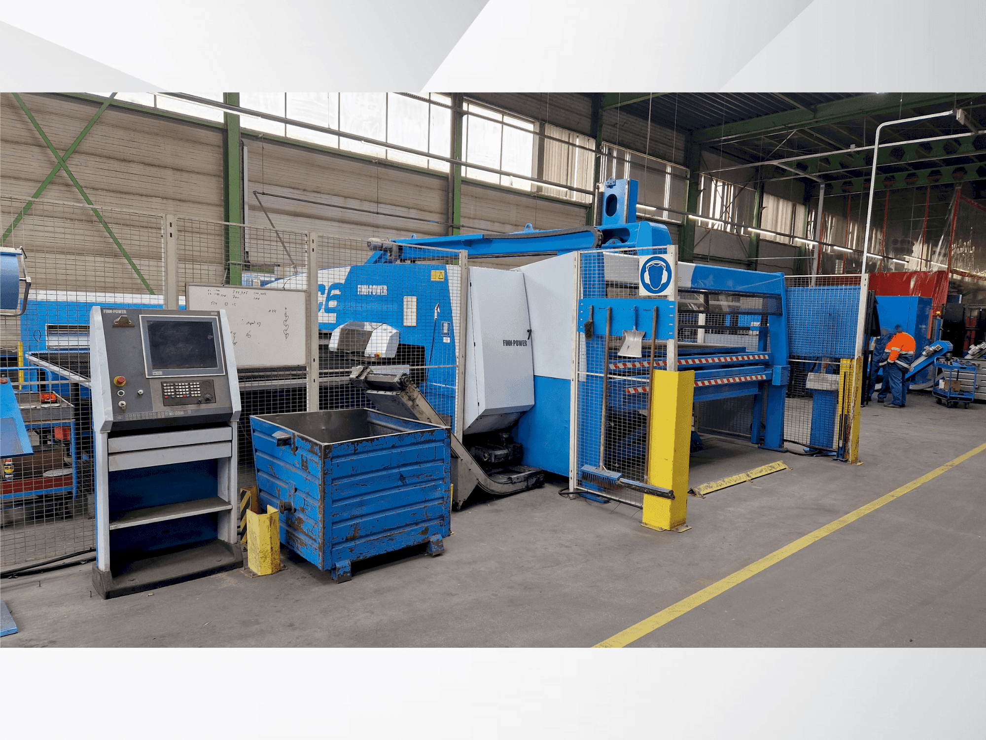 Mašīnas Finn-Power C6 pretskats