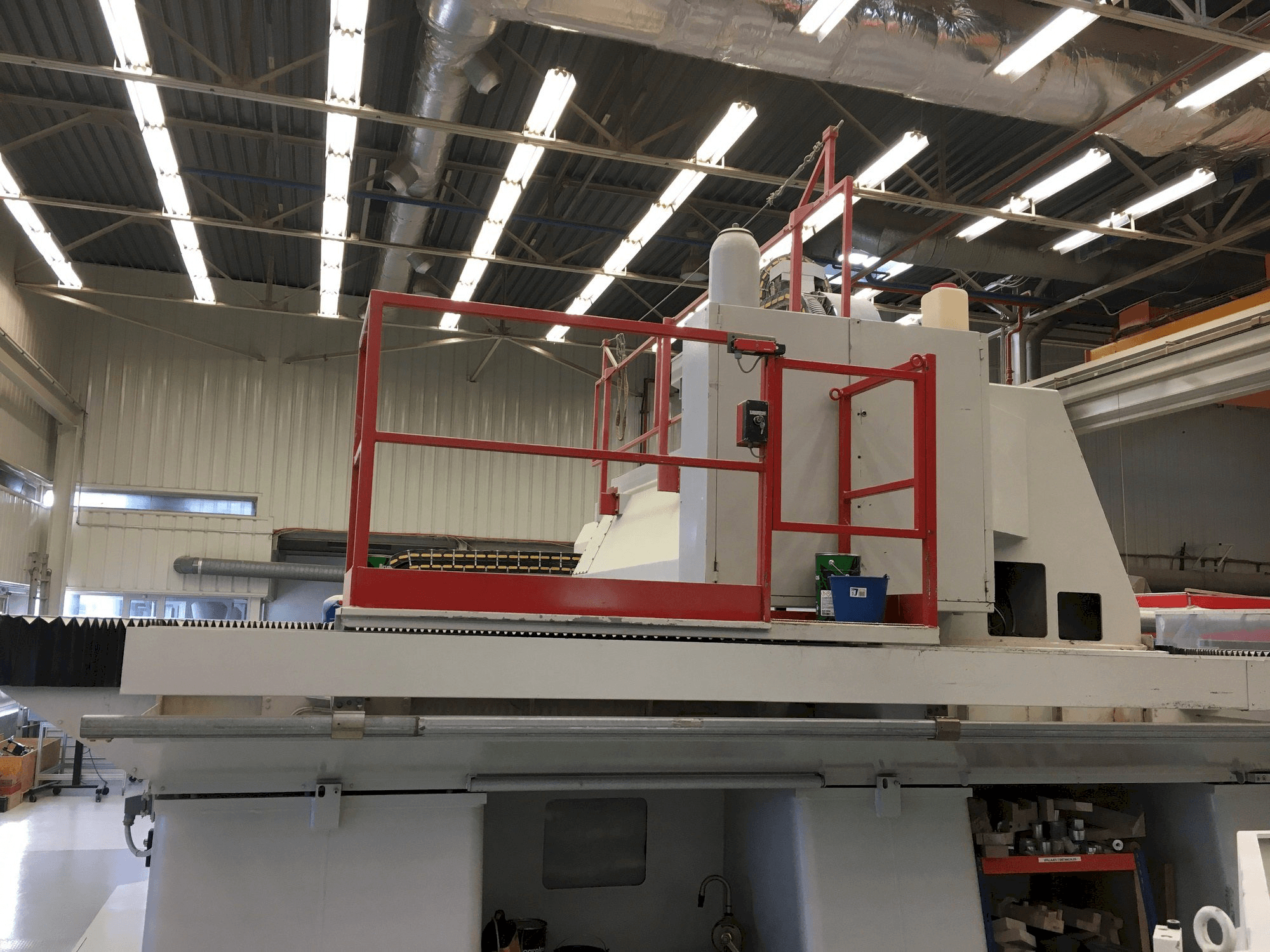 Mašīnas Forest Line Minumac II 305 TH pretskats