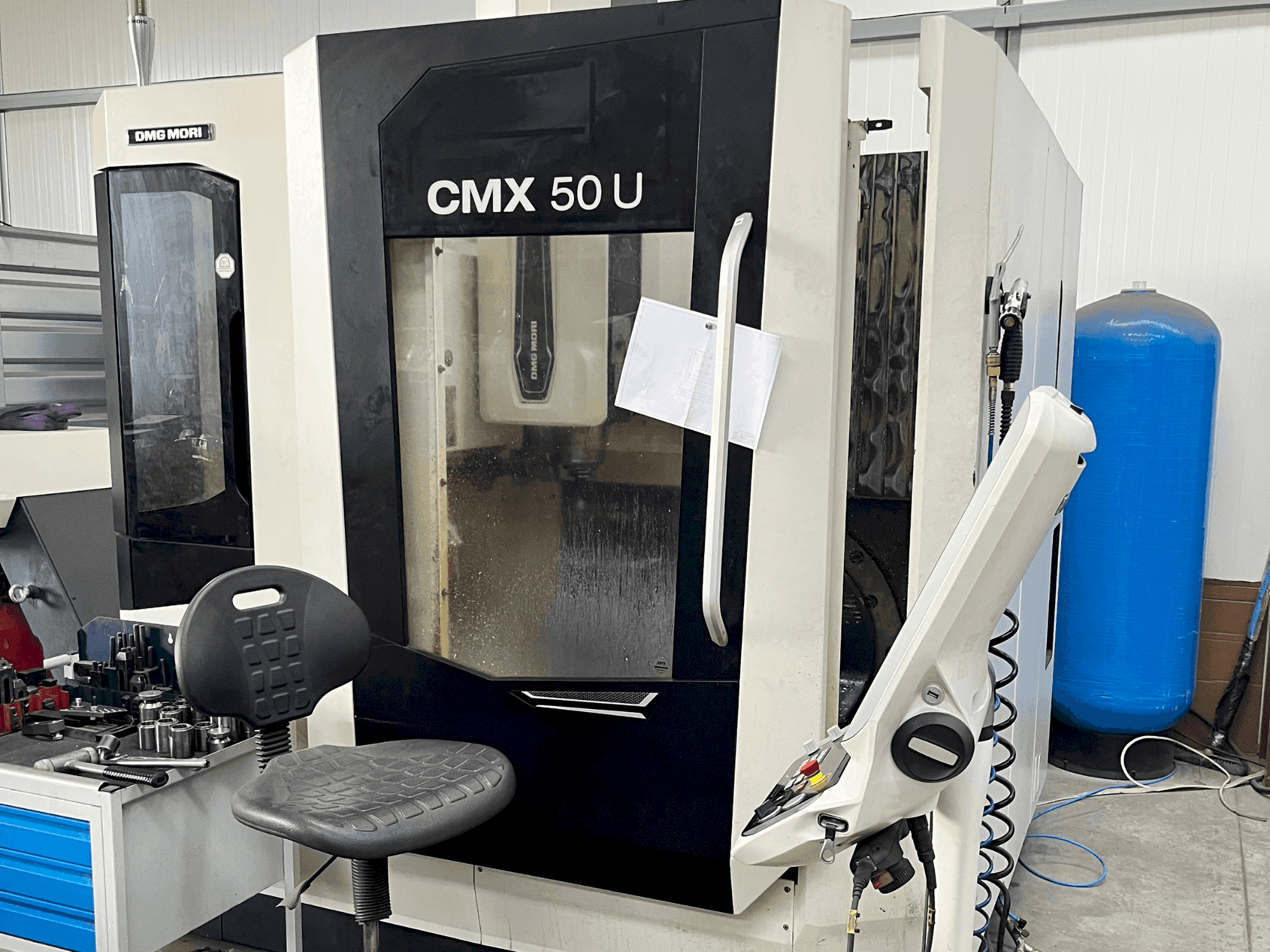 Mašīnas DMG MORI CMX 50 U pretskats