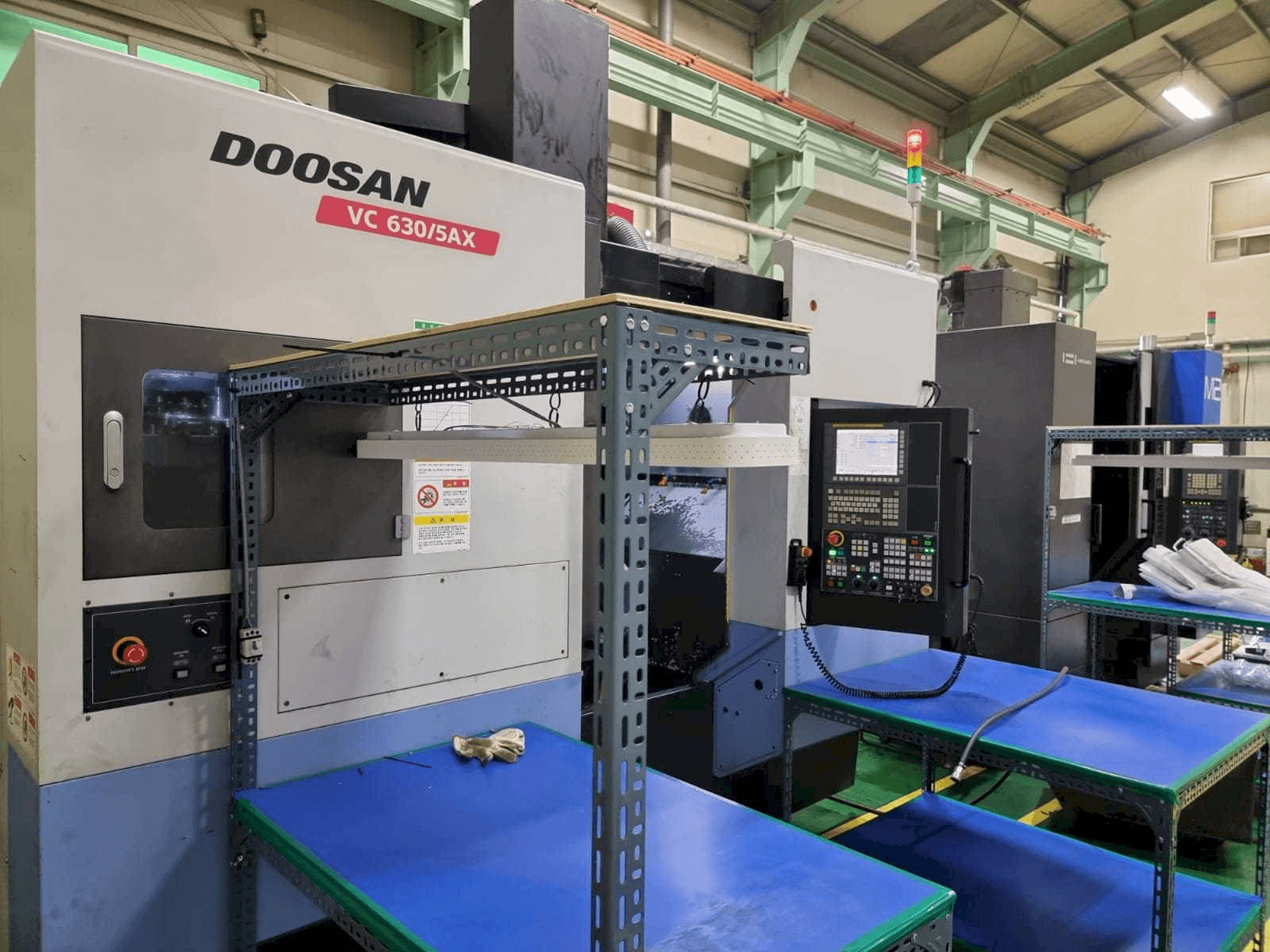 Mašīnas Doosan VC630/5AX pretskats