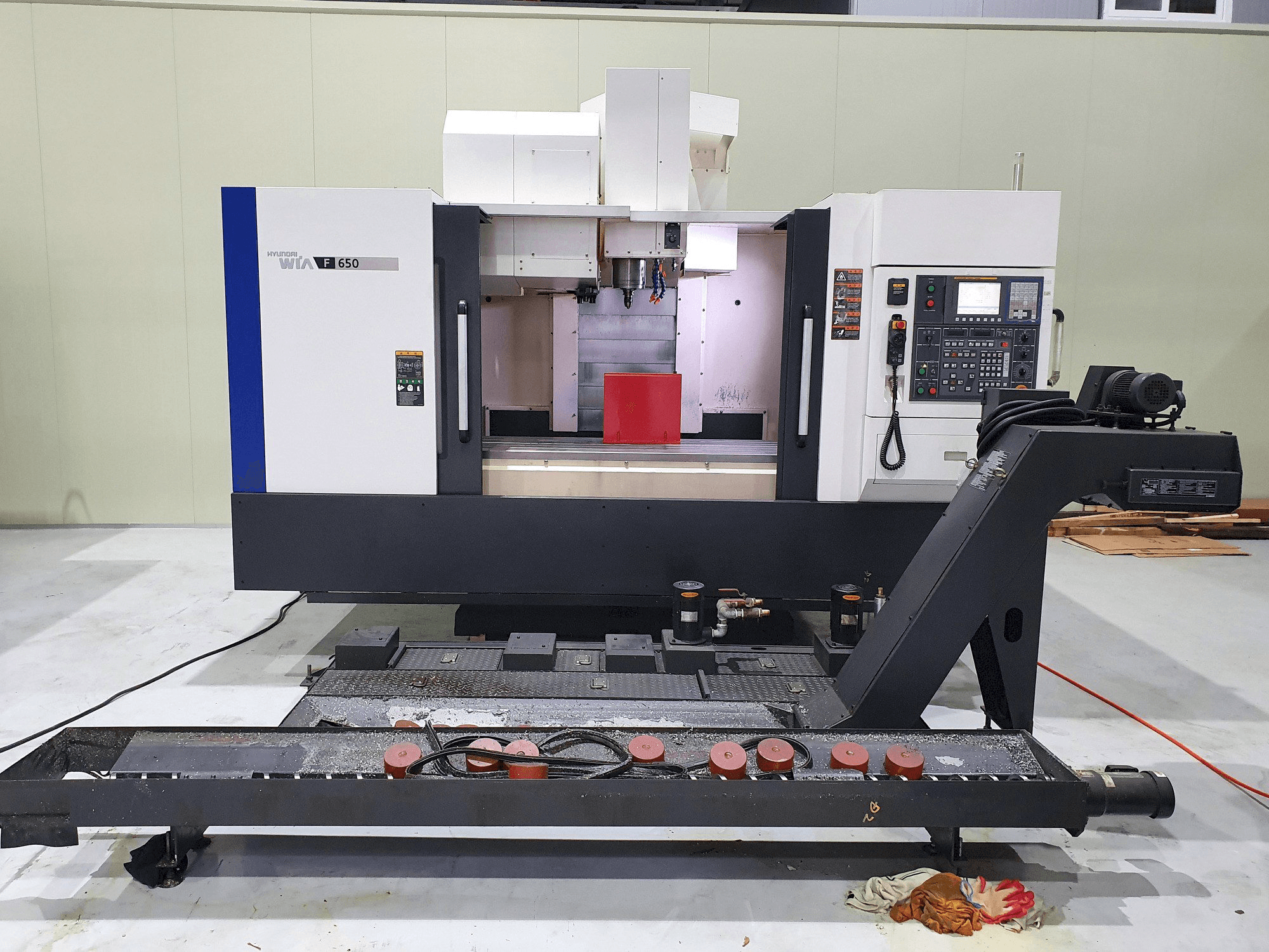 Mašīnas Hyundai Wia F650 pretskats