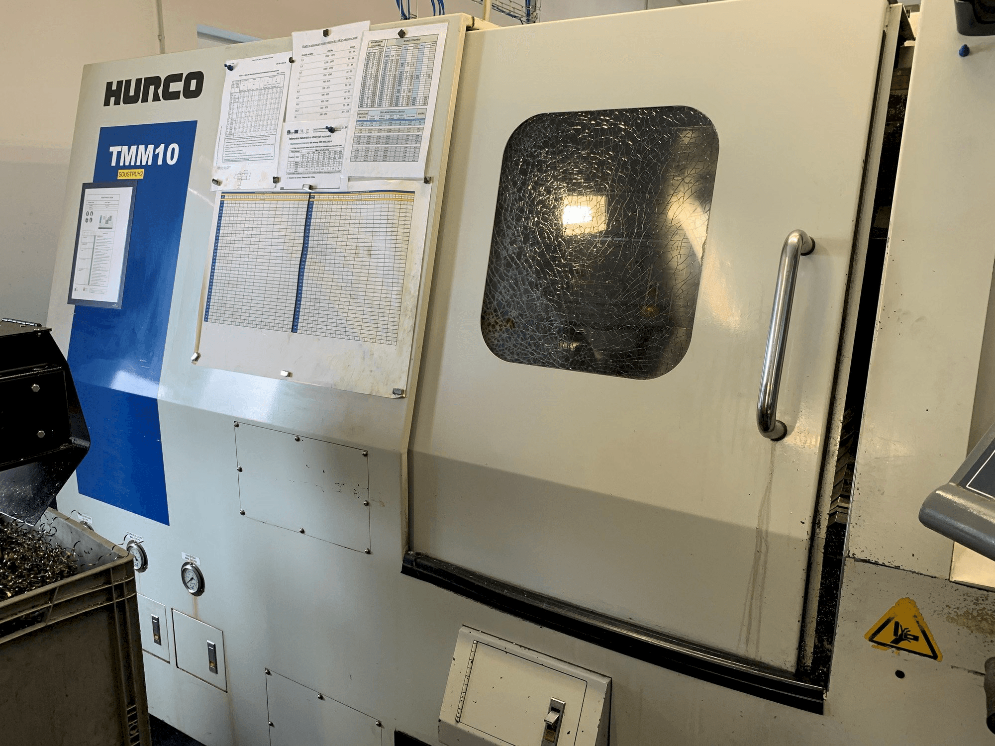 Mašīnas Hurco TMM 10 pretskats