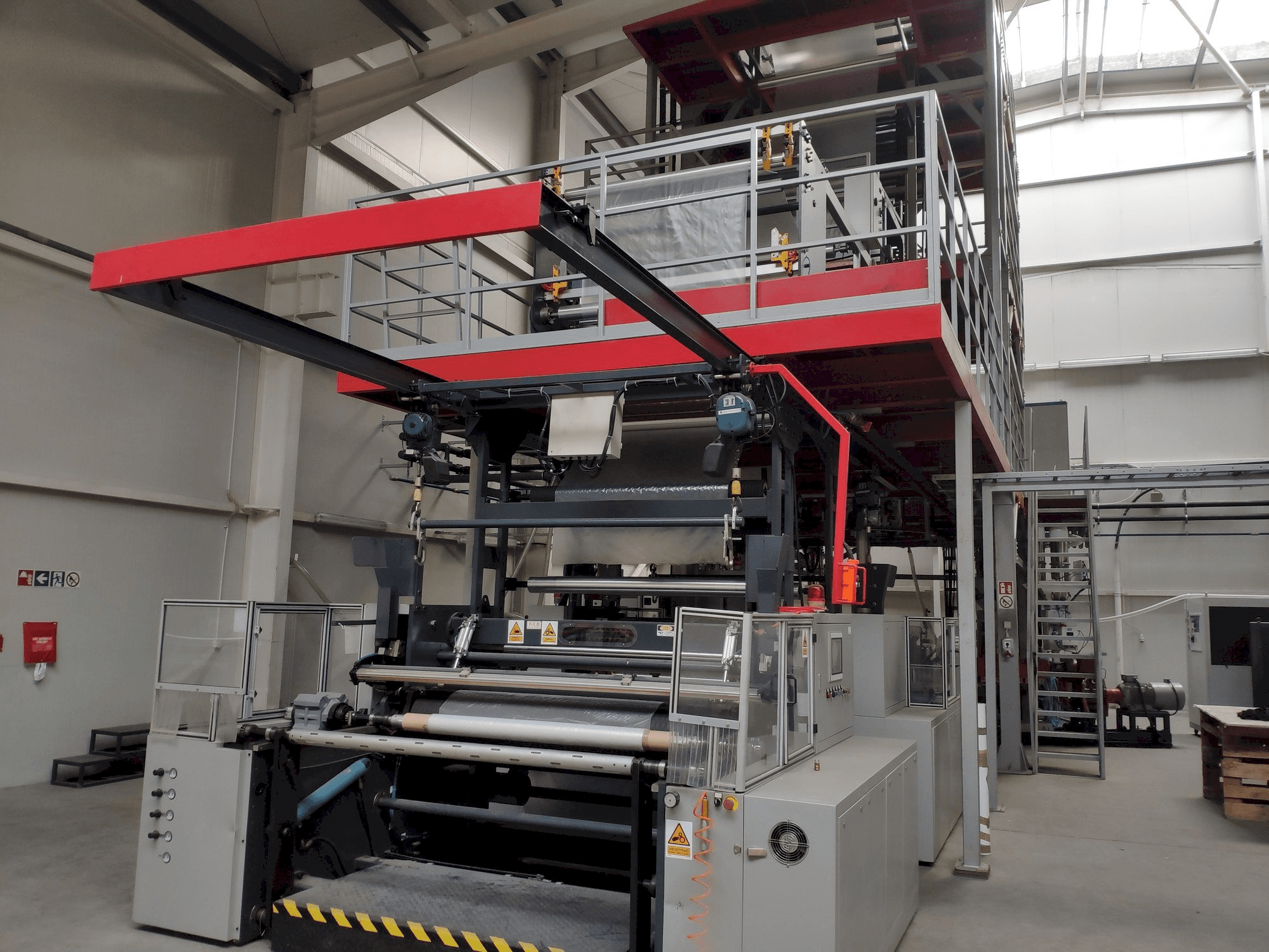 Mašīnas ROLBATCH 1600 pretskats